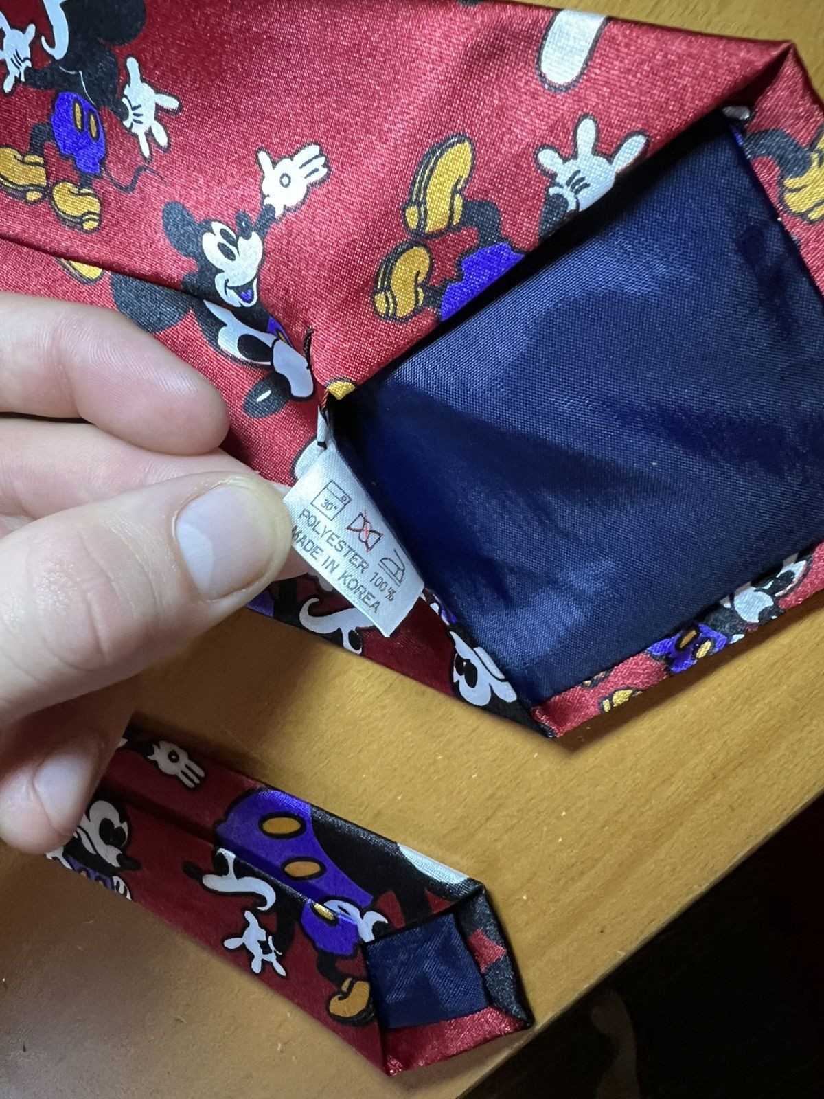 Mickey Mouse Vintage New Old Italian silk Mickey Mouse neck tie Size ONE SIZE - 8 Thumbnail