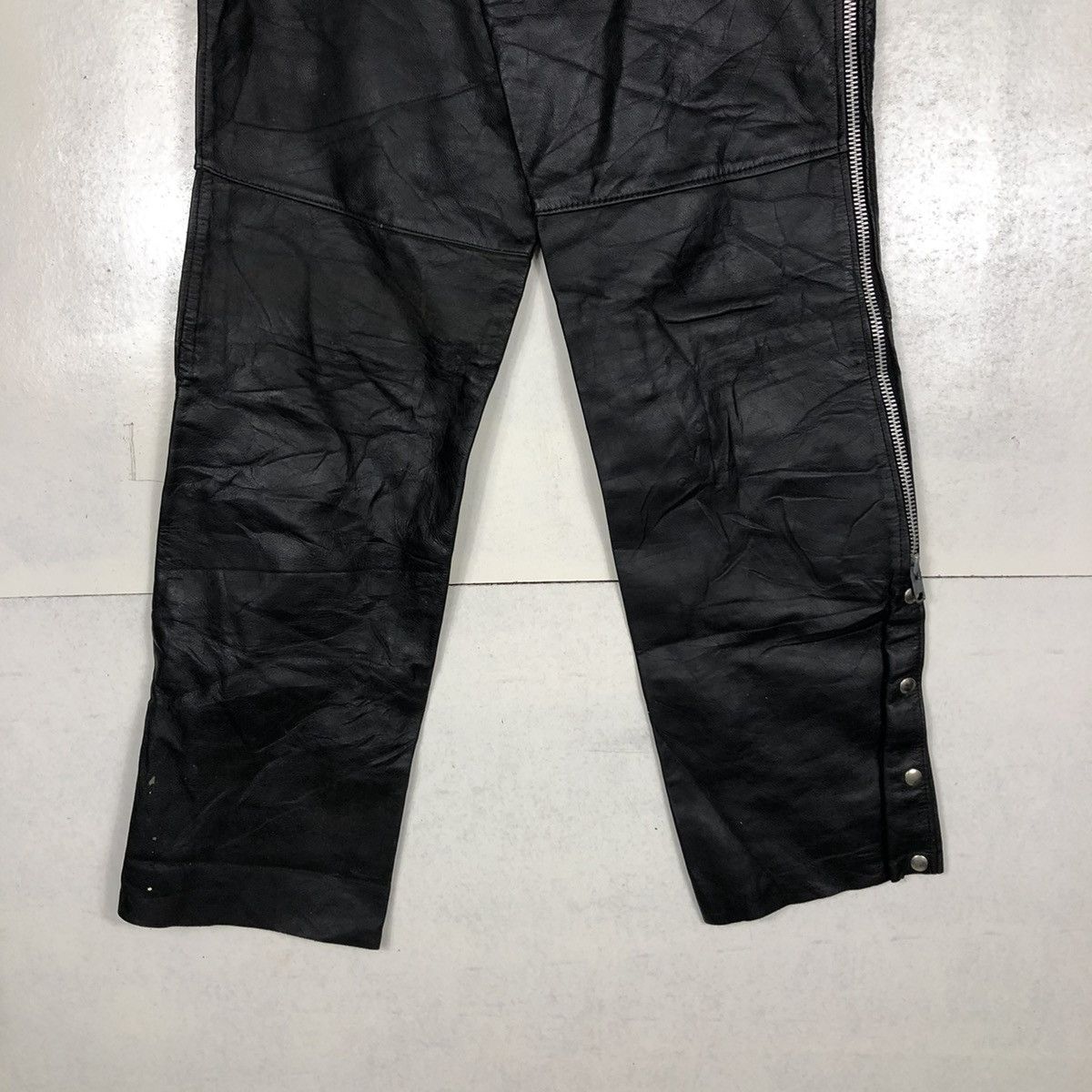Genuine Leather × Vintage 📌VINTAGE COW BOY RIDER LEATHER RACING UNIVERSAL RIDER USA Size US 32 / EU 48 - 7 Thumbnail