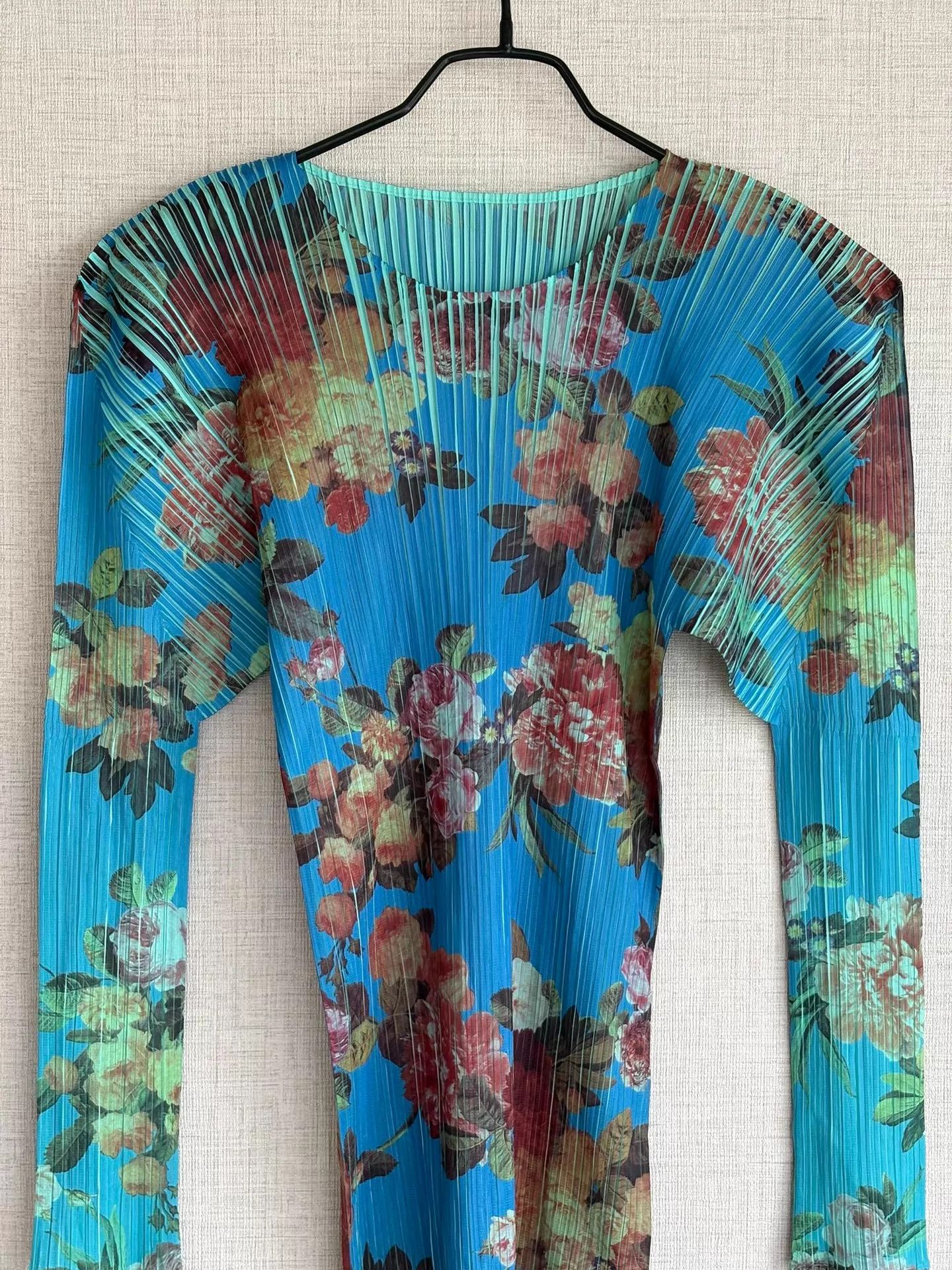 Pleats Please Issey Miyake PLEATS PLEASE blue printed longsleeve top Size S Size S / US 4 / IT 40 - 2 Thumbnail