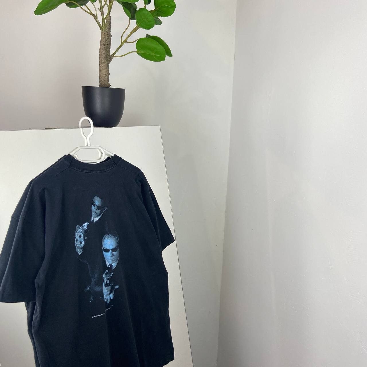 image of 1997 Vintage Men In Black Aop Single Stitch Movie T-Shirt (Size XL)