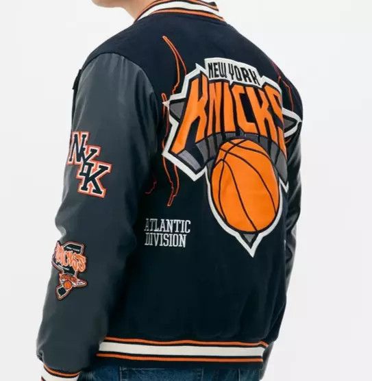 NBA × Other UK BNWT NBA New York Knicks Varsity Bomber Jacket Size US XL / EU 56 / 4 - 2 Thumbnail