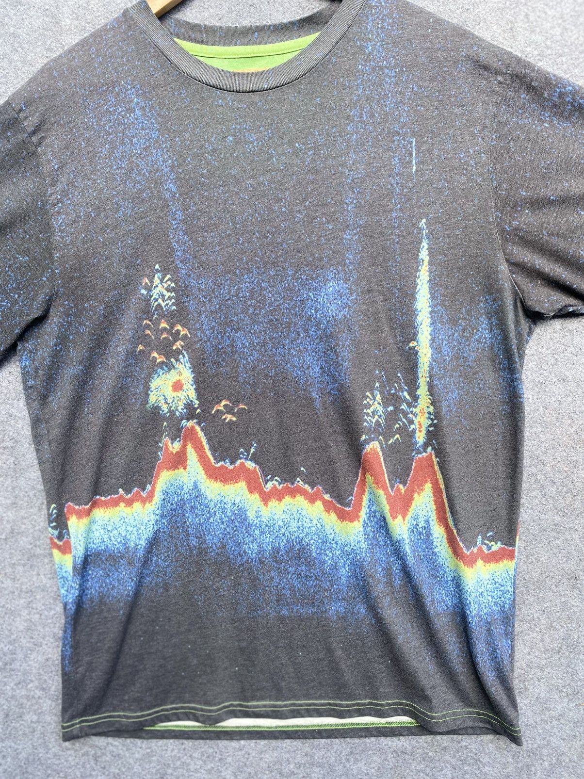 Vintage Pelagit sonar graph tee Size US XL / EU 56 / 4 - 7 Thumbnail