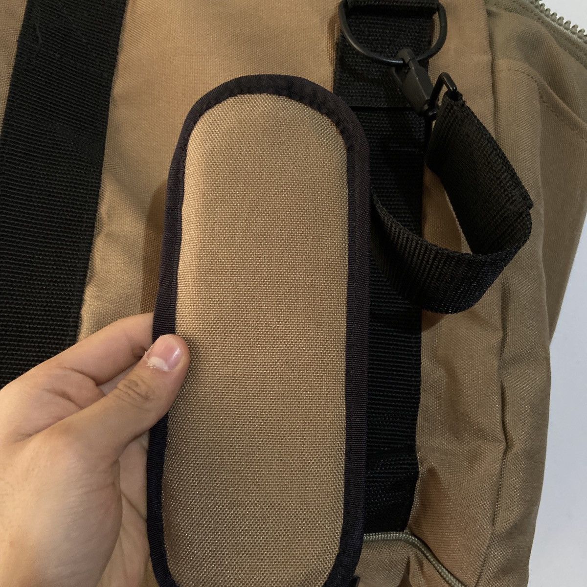 Apple Vintage Apple Rainbow Macintosh Computer Carry Bag Case Size ONE SIZE - 6 Thumbnail