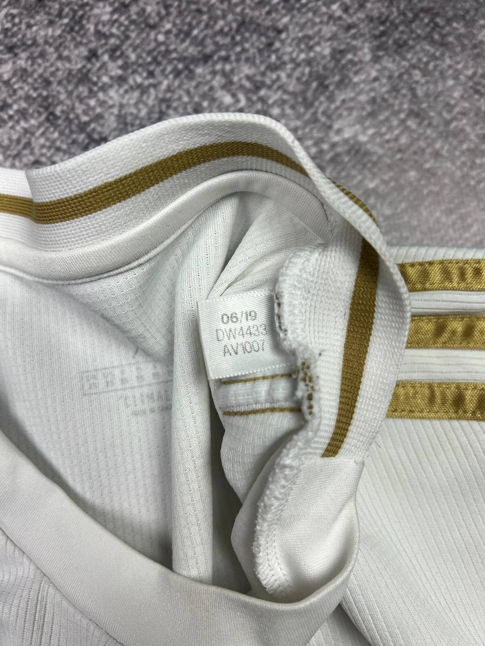 Adidas 2019/2020 Real Madrid Adidas Home Soccer Football Jersey Size US XS / EU 42 / 0 - 5 Thumbnail