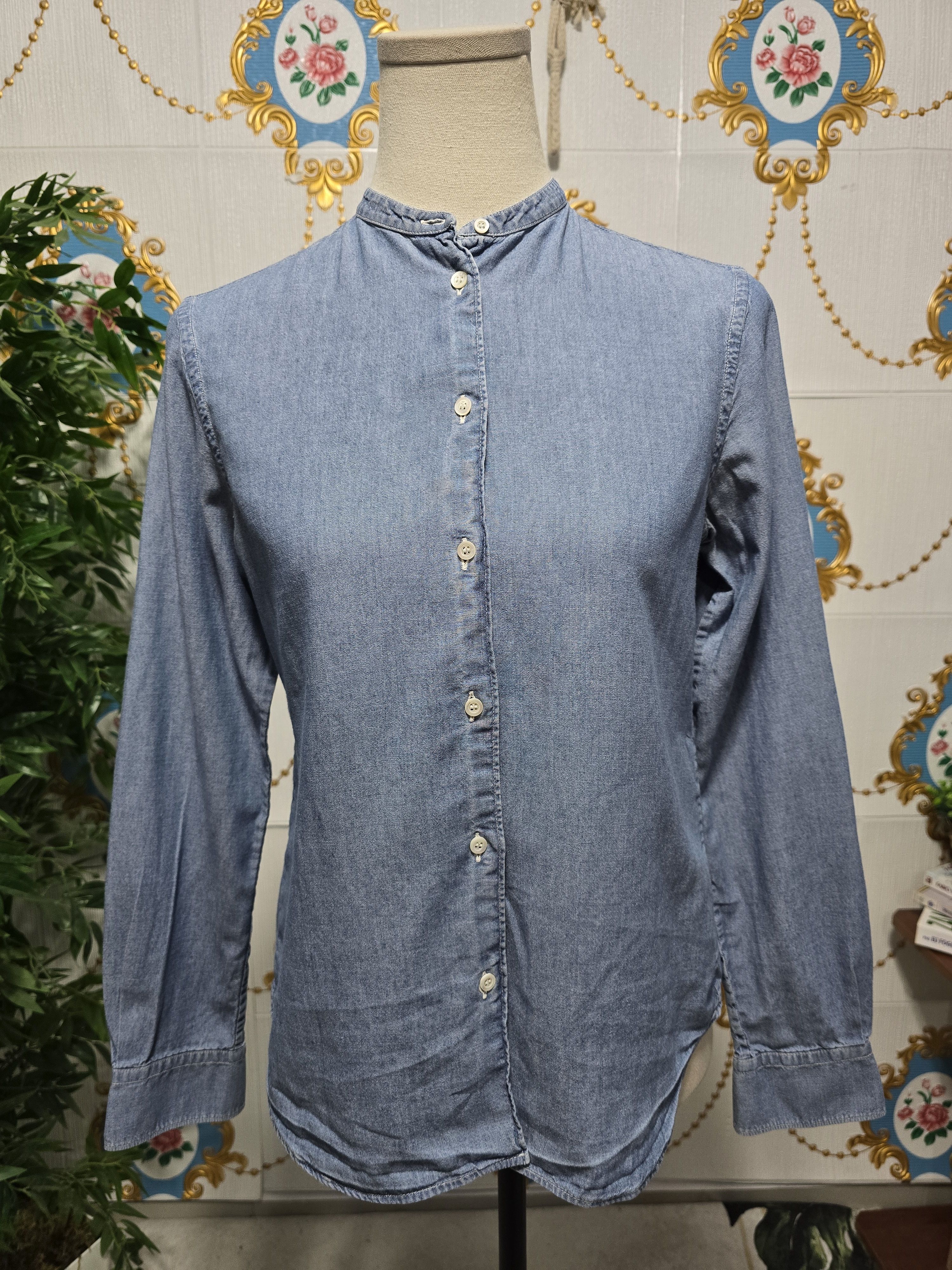 Aspesi Aspesi light blue chambray shirt with a band collar. SMALL Size S / US 4 / IT 40 - 1 Thumbnail