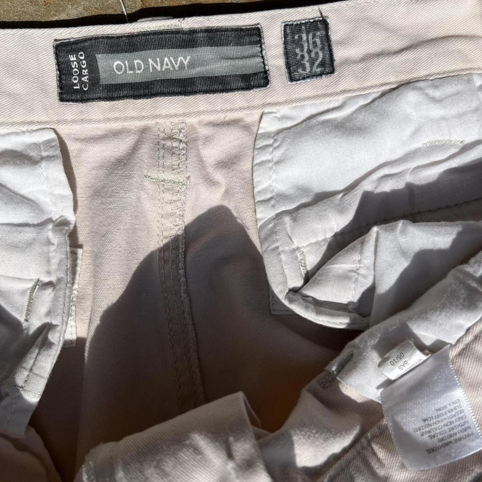 Old Navy Y2K Cream Loose Fit Utility Cargo Pants Size US 36 / EU 52 - 3 Thumbnail