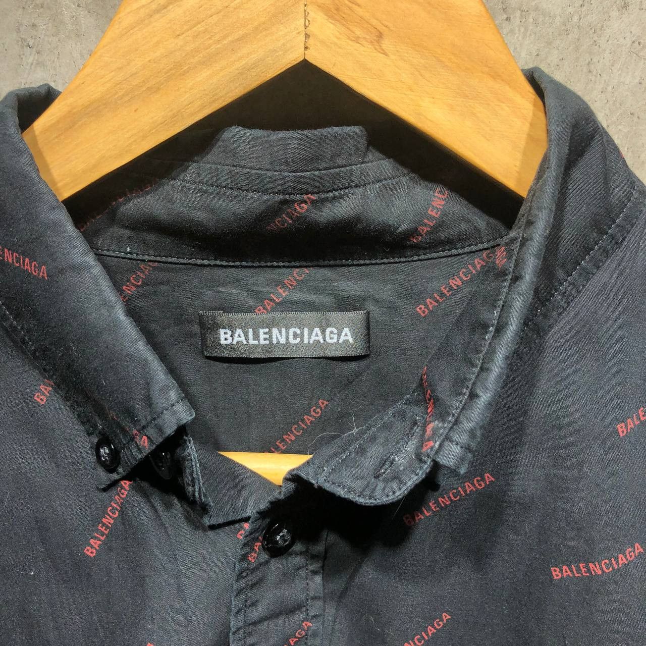 Balenciaga Balenciaga Logo all over print button down shirt Size US L / EU 52-54 / 3 - 5 Thumbnail