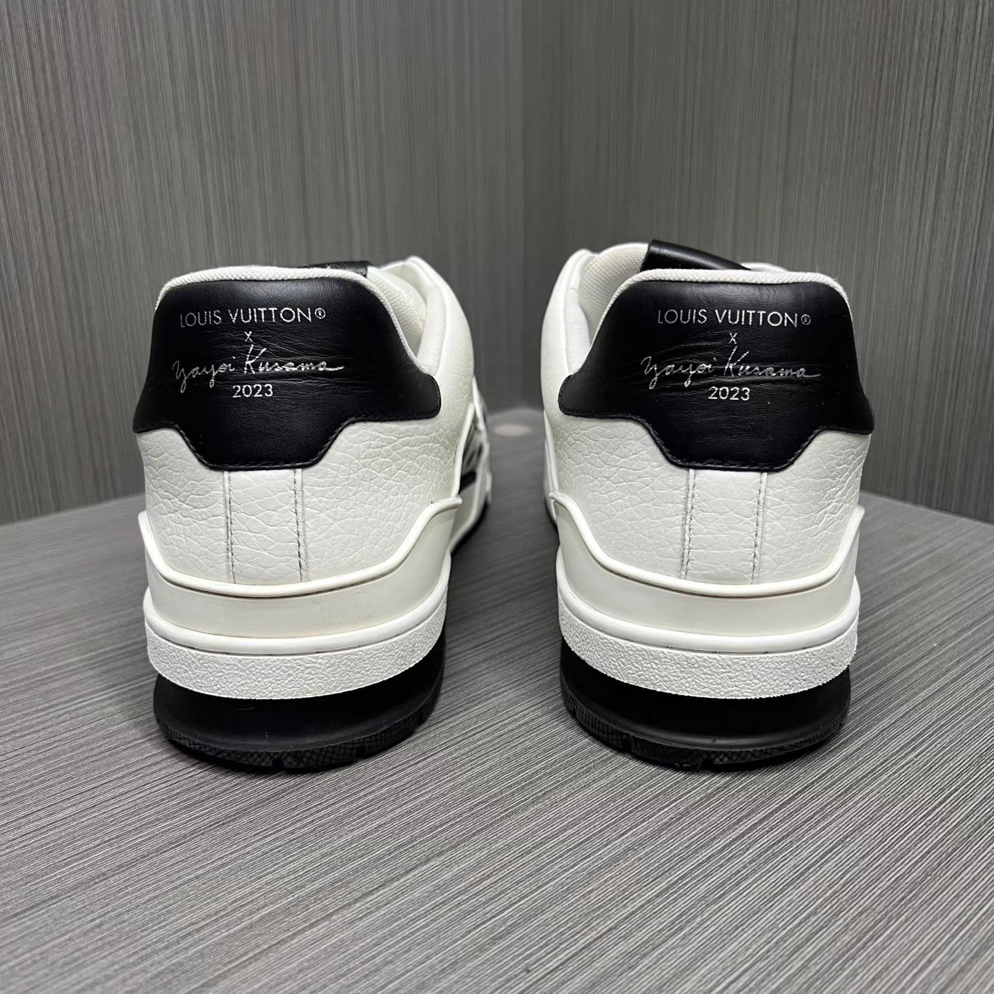 Louis Vuitton Louis Vuitton Trainer Kusama Black White Dots K15 Size US 10 / EU 43 - 3 Thumbnail