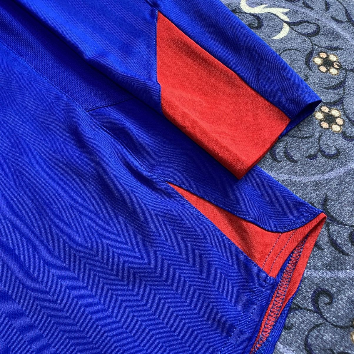 Vintage 2005/06 Nike Manchester United Away Jersey