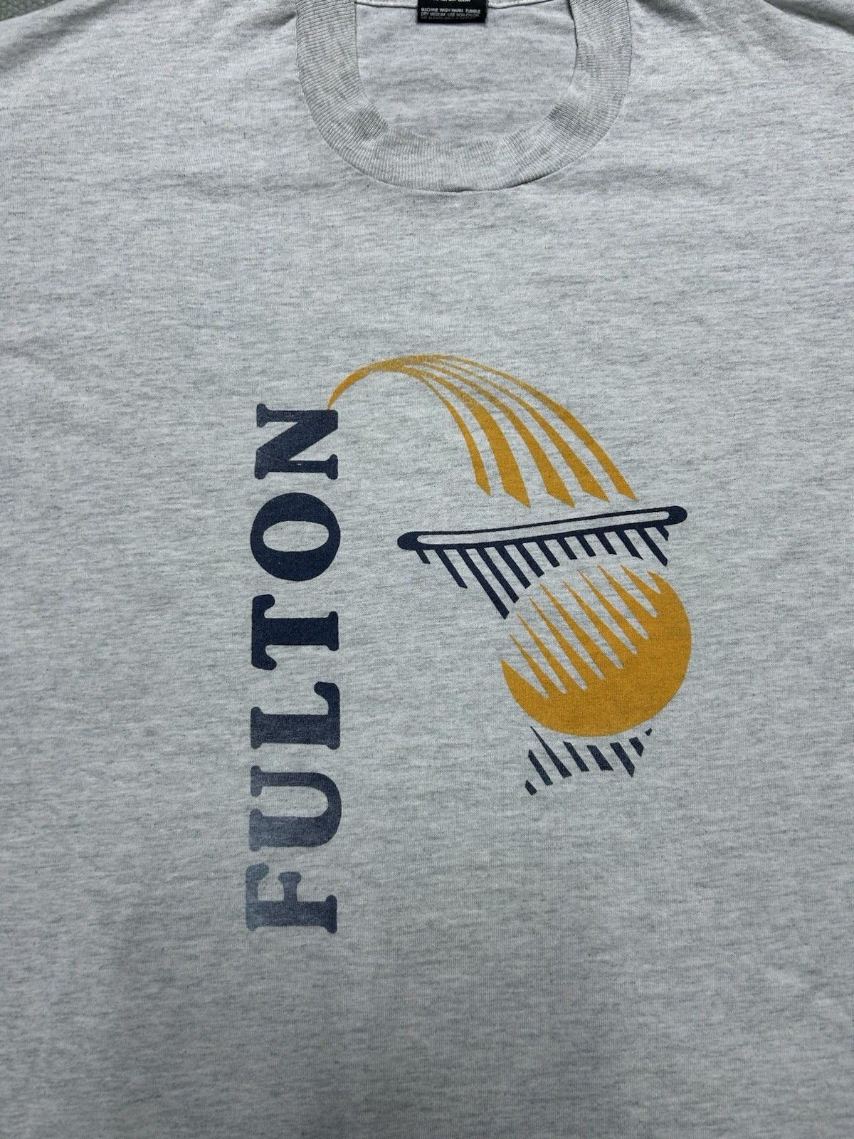 Vintage 80s 90s t shirt Fulton basketball pirate single stitch XL Size US XL / EU 56 / 4 - 2 Thumbnail