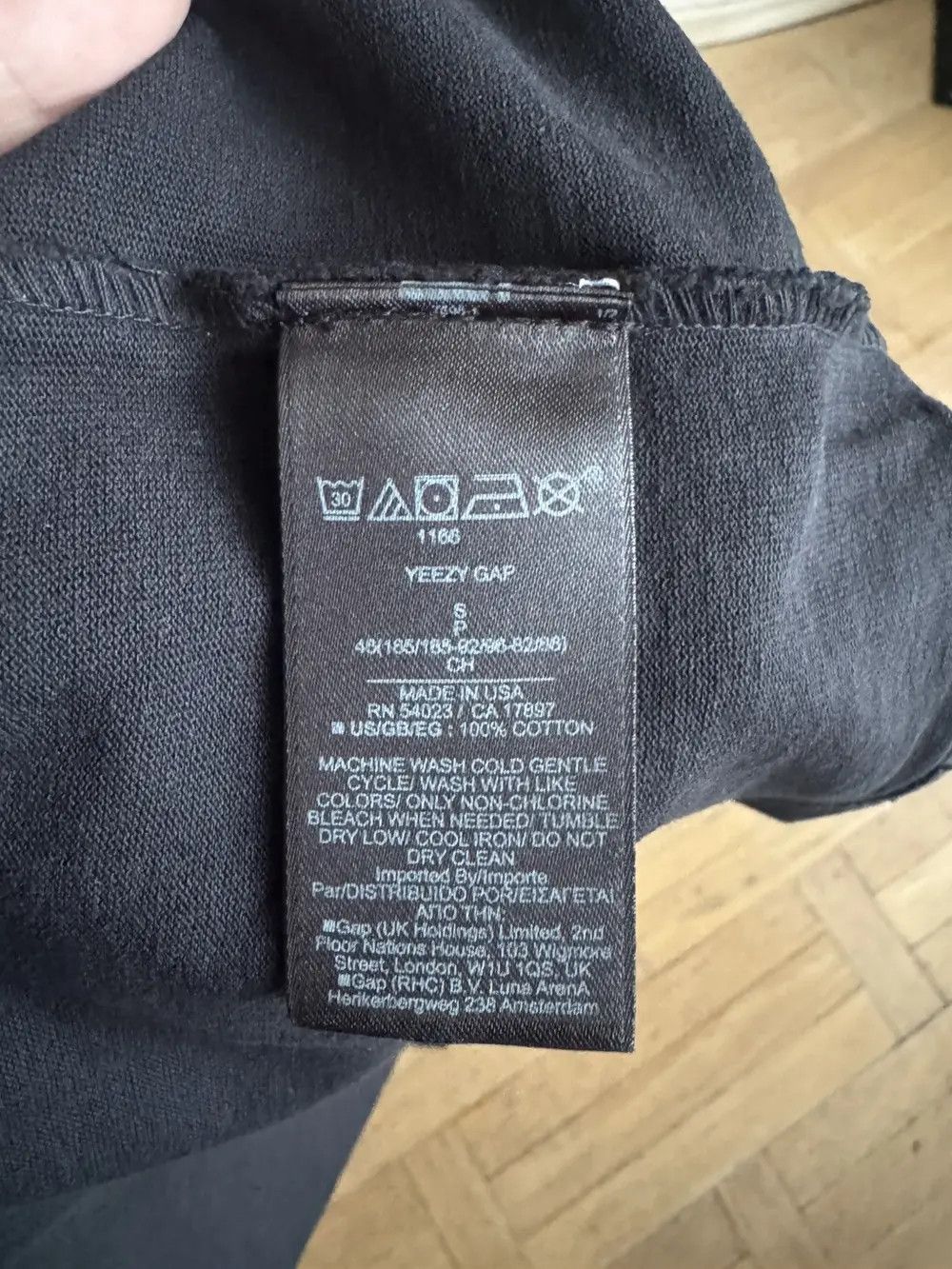 Balenciaga × Gap × Yeezy Yeezy Gap Engineered by Balenciaga Dove Longsleeve Tee Size US S / EU 44-46 / 1 - 7 Thumbnail