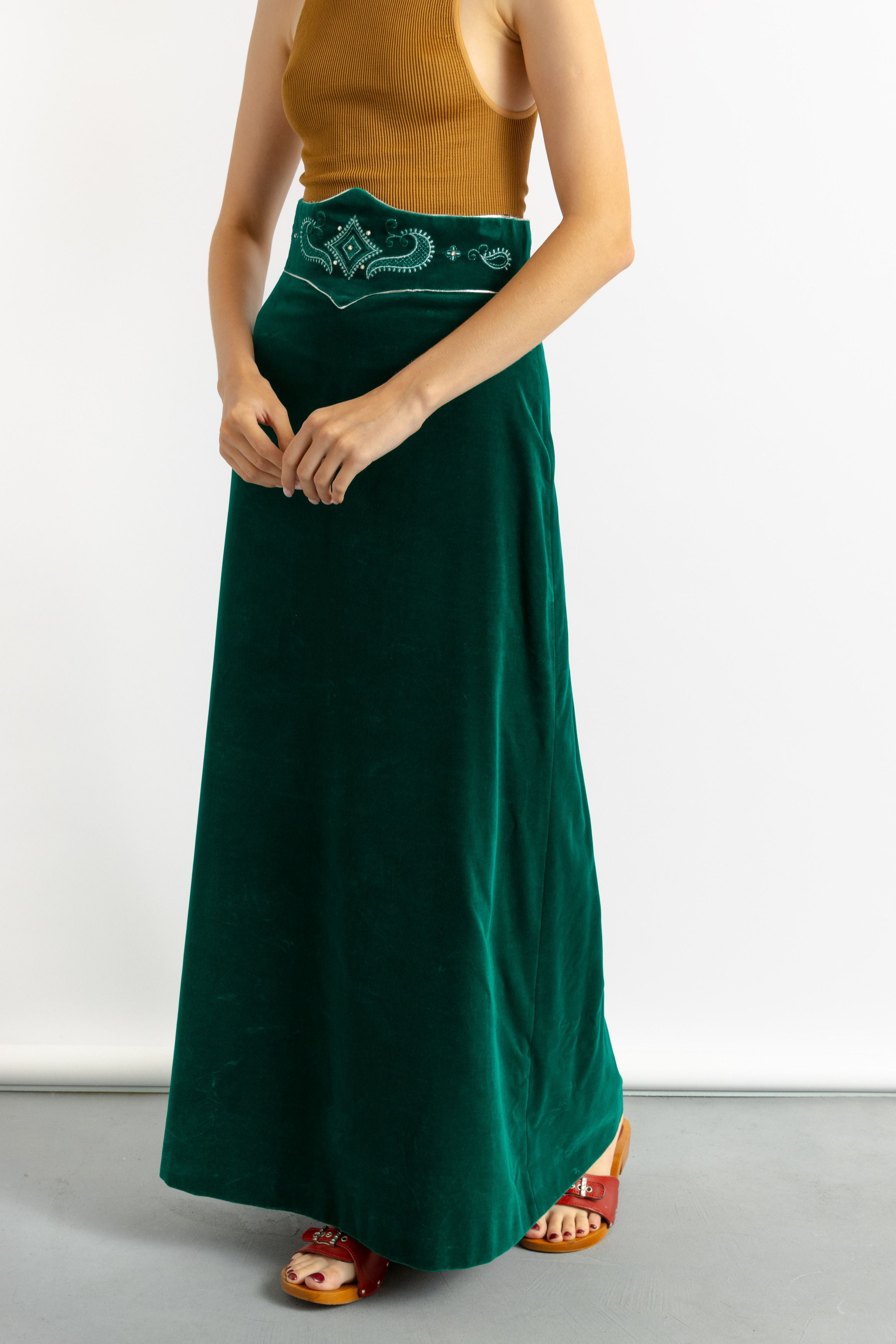 Vintage Vintage Vera Mont Paris deep green maxi skirt 8687 Size 27" / US 4 / IT 40 - 6 Thumbnail