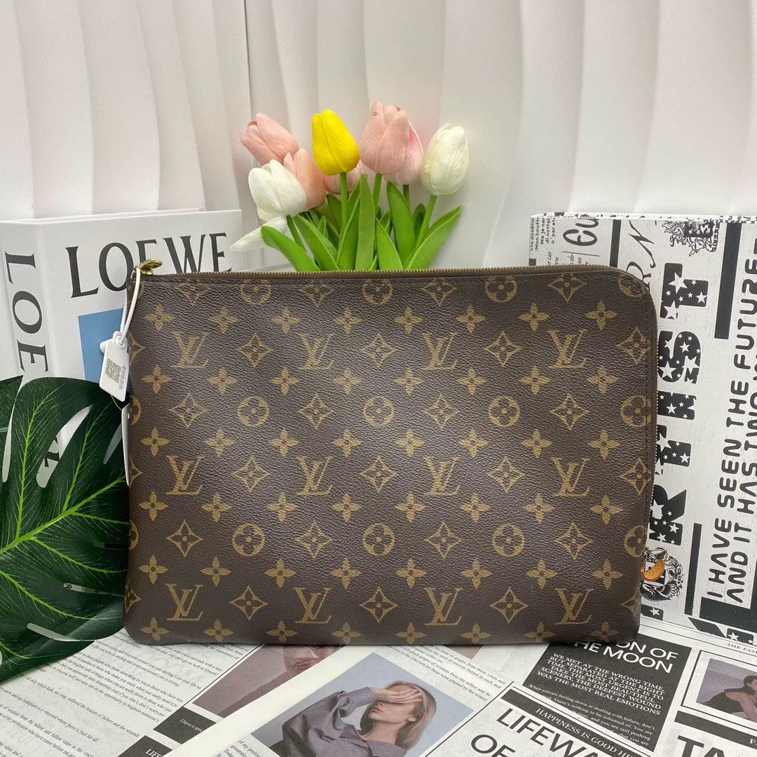 Louis Vuitton Pre-loved Bag Very good condition Size ONE SIZE - 1 Thumbnail