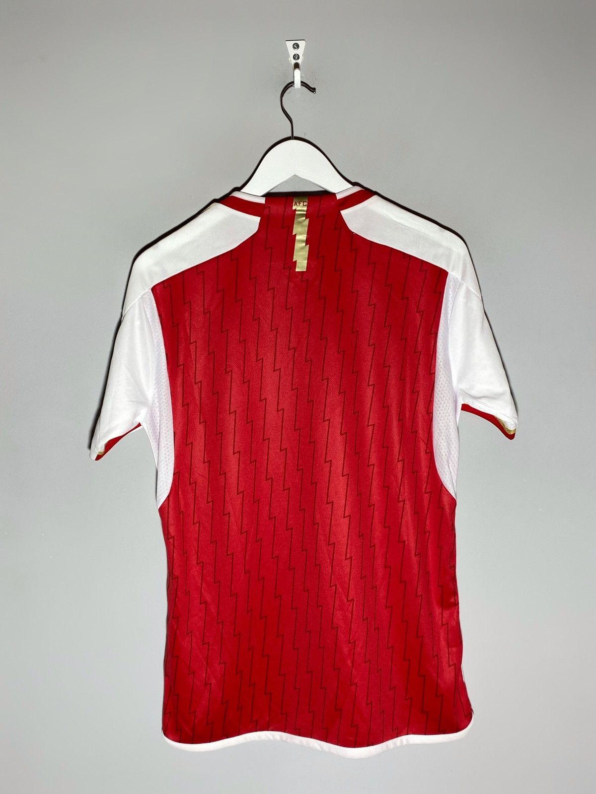 Adidas Adidas Arsenal London 2023/23 Home Soccer Jersey Size US S / EU 44-46 / 1 - 2 Thumbnail