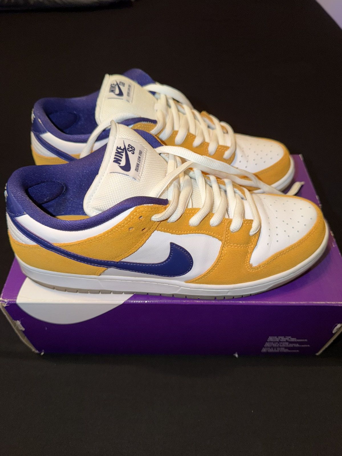 Nike SB Nike SB Dunk Low Pro Laser Oranges Size US 11 / EU 44 - 3 Thumbnail