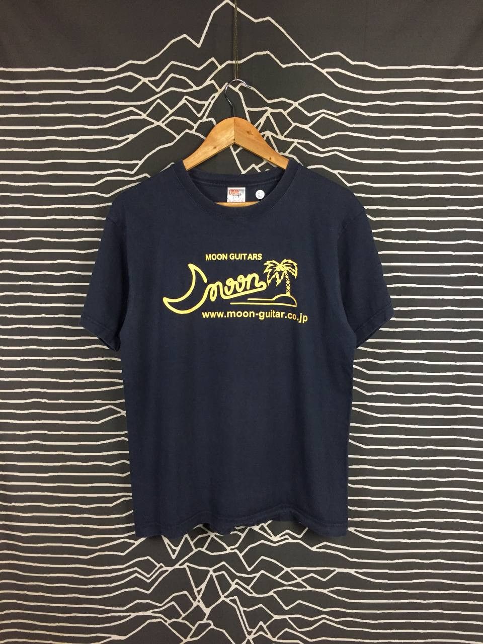 Japanese Brand Moon Guitars Japanese Music Brand Promo Tee Size US M / EU 48-50 / 2 - 2 Thumbnail