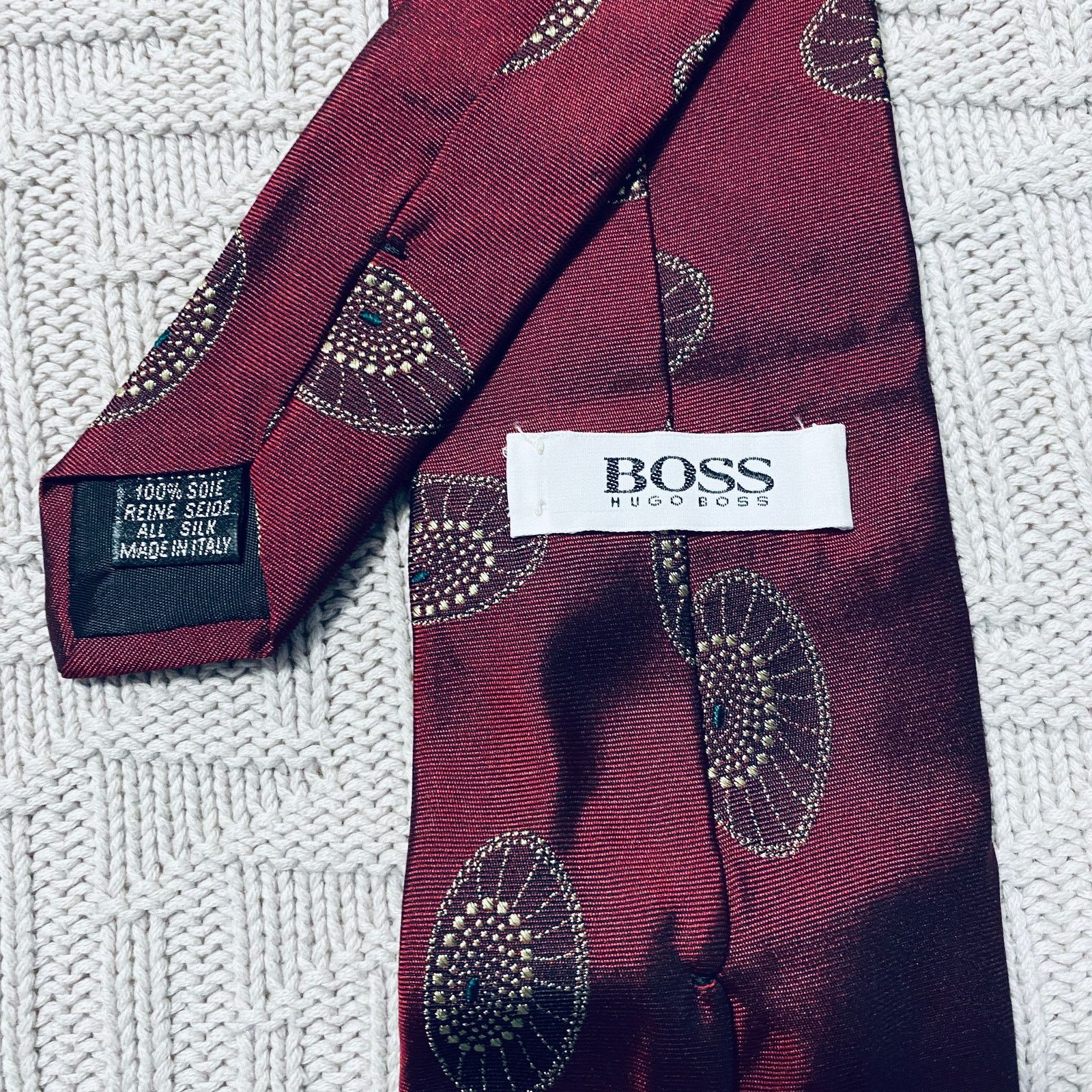 Hugo Boss Hugo Boss maroon flying saucer silk tie Size ONE SIZE - 3 Thumbnail