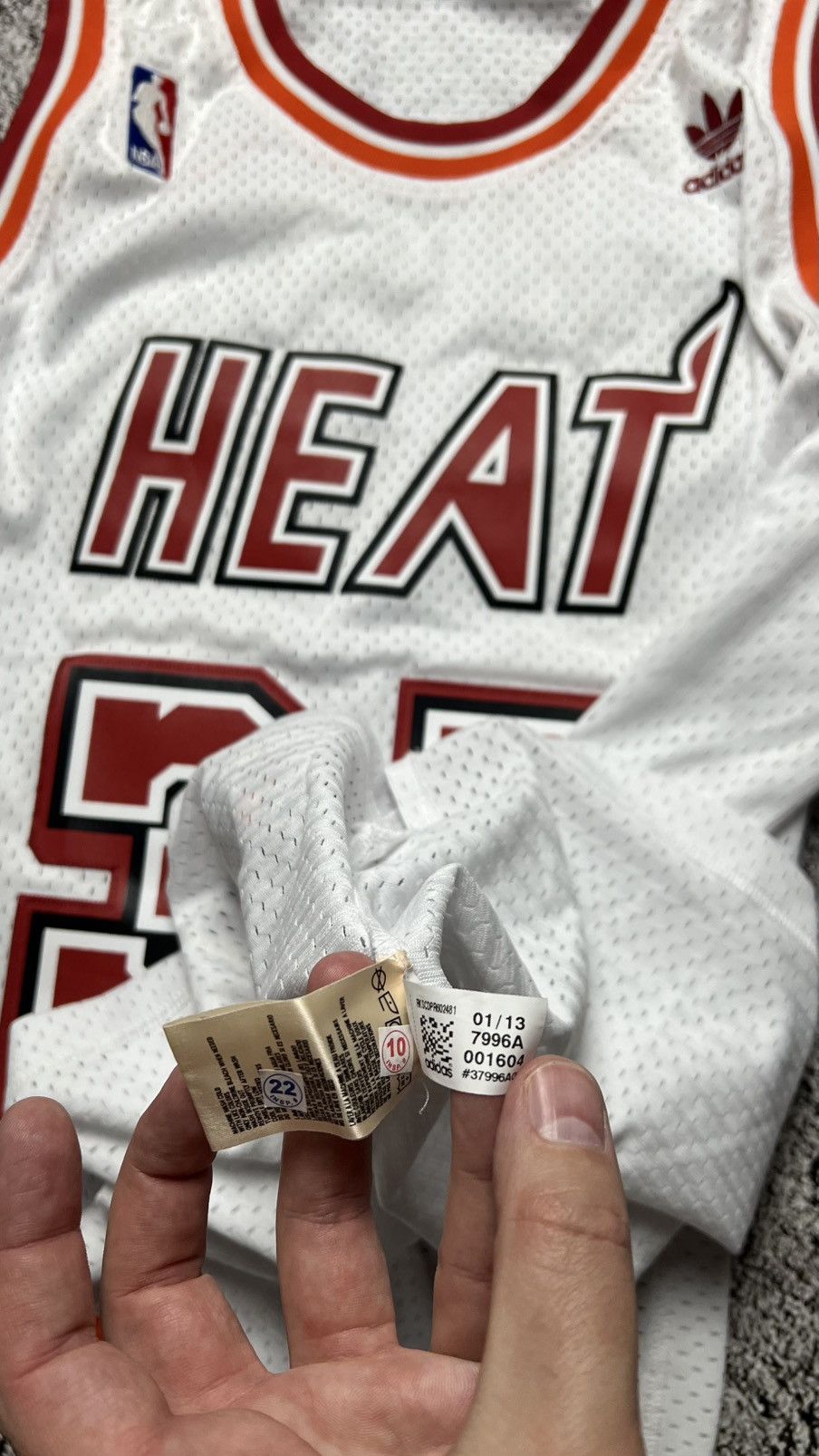 Adidas 1996 Miami Heat NBA Alonzo Mourning adidas originals jersey Size US XL / EU 56 / 4 - 8 Thumbnail