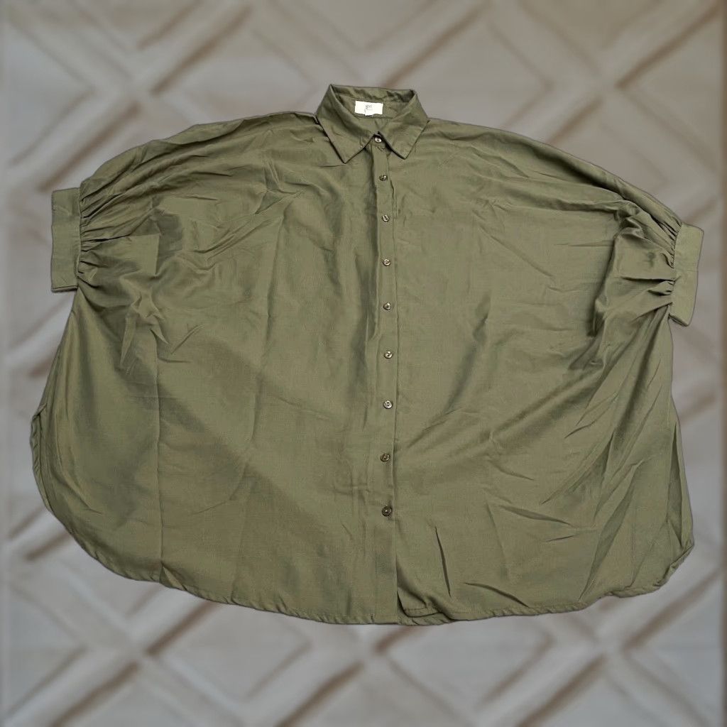 Vintage Girl Soul Button-Up Shirt Women 0X Green Short Sleeve Oversized Casual Blouse Knit Polyester Regular Solid Classic Outdoor Size XL / US 12-14 / IT 48-50 - 1 Thumbnail