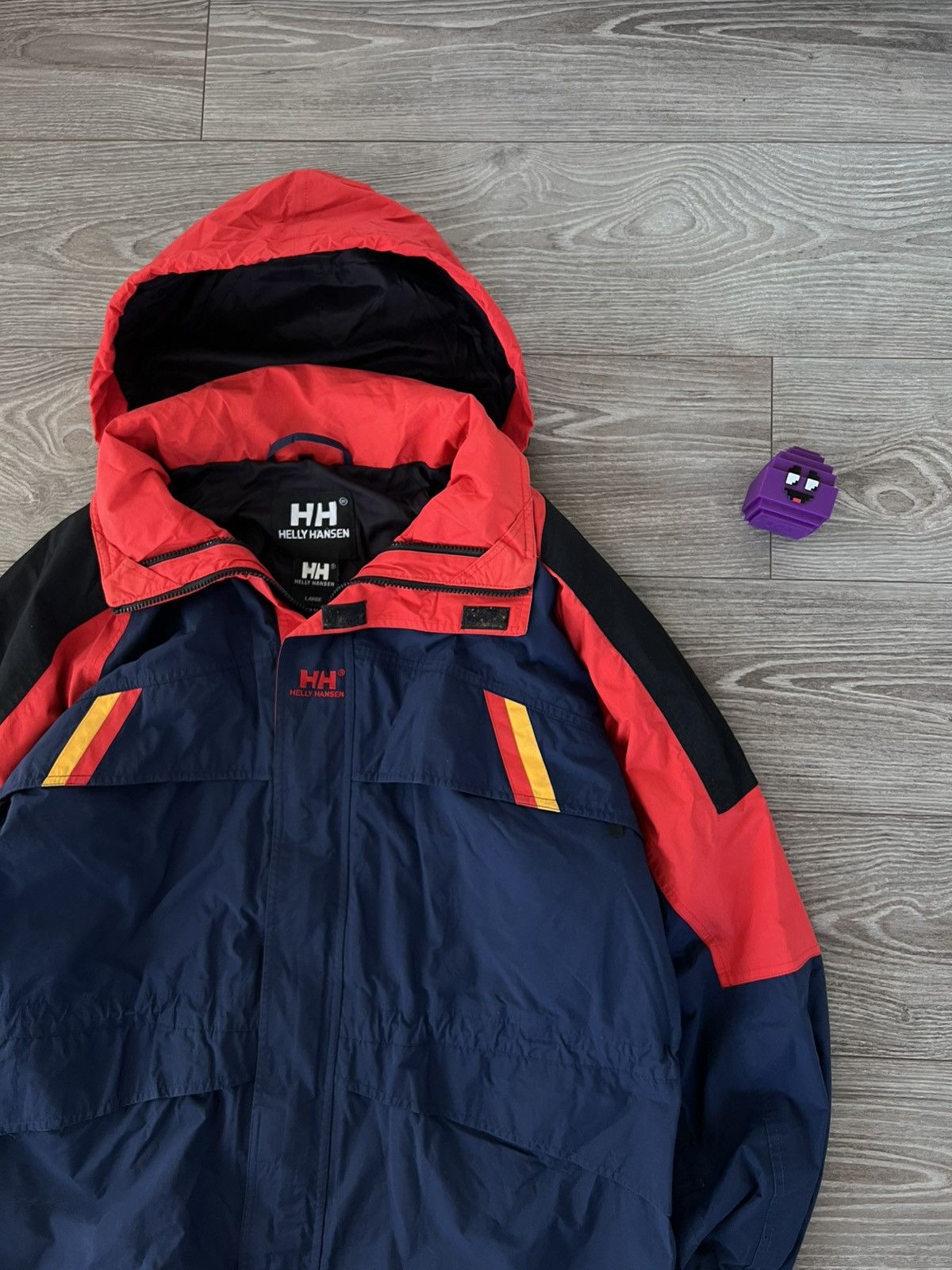 Helly Hansen VINTAGE‼️ Helly Hansen Rare 90s Waterproof Gorpcore Jacket Size US L / EU 52-54 / 3 - 2 Thumbnail