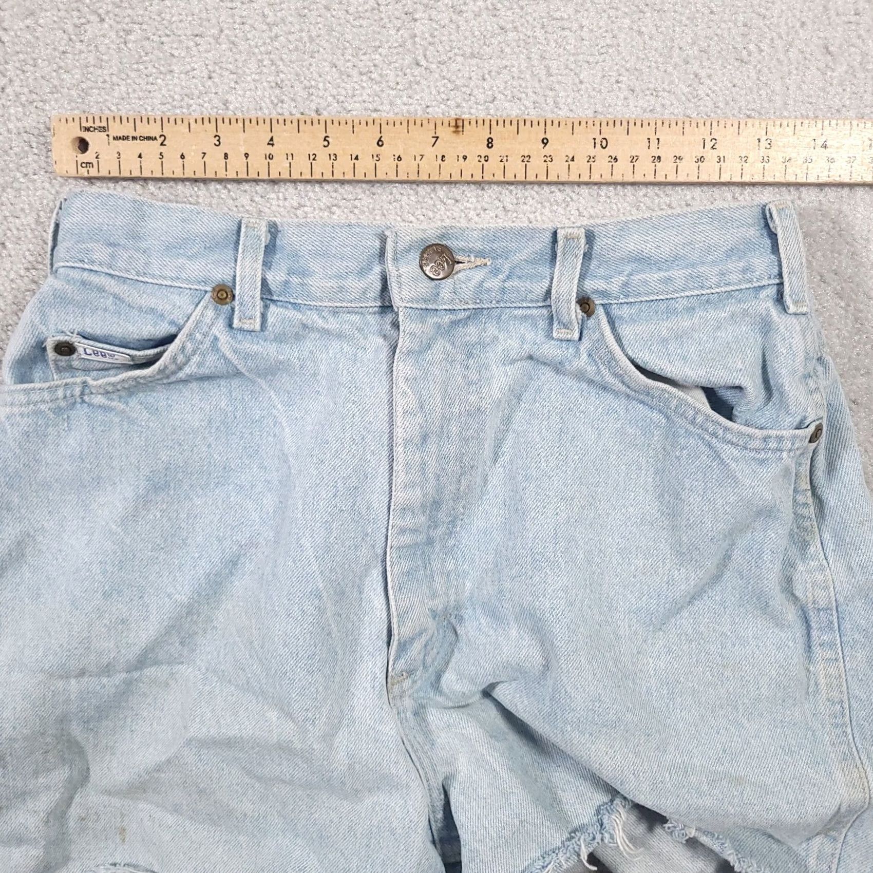 Lee VINTAGE Lee Mom Jean Cut Off Shorts 12M High Rise USA Blue Distressed Stained Size 34" / US 12 / IT 48 - 3 Thumbnail