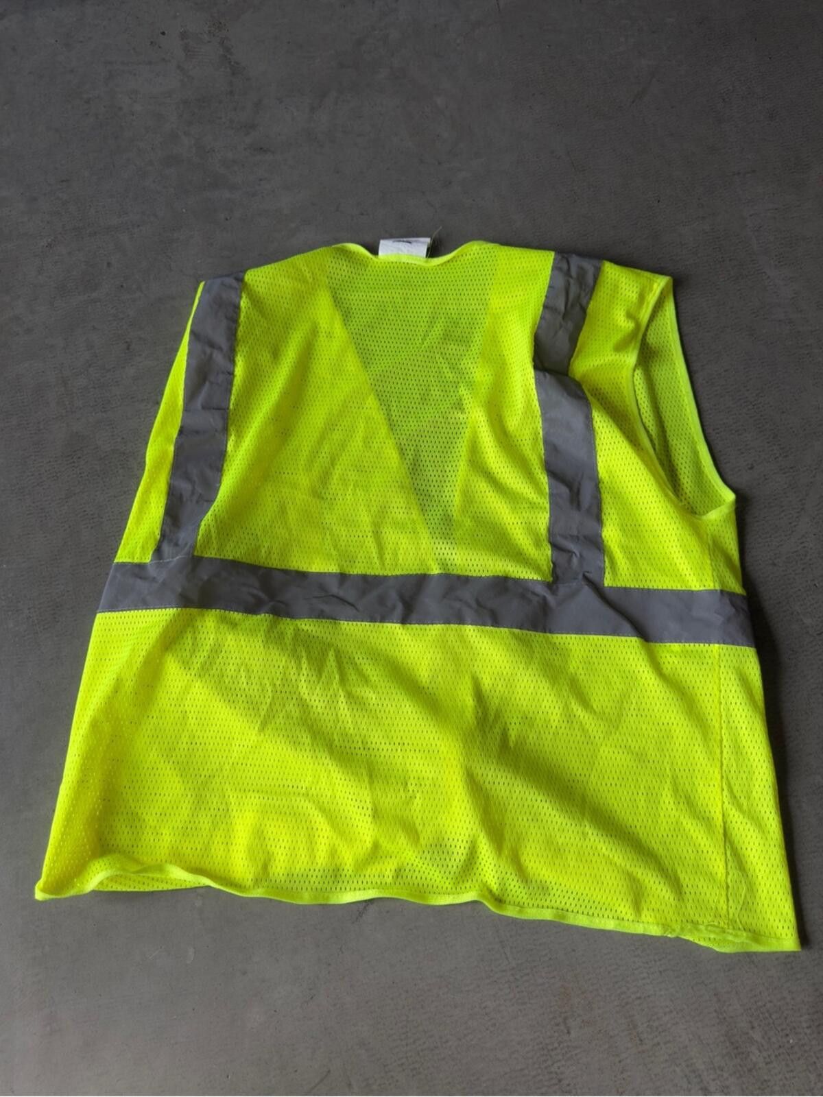 Connor McKnight Condor / Safety Vest Reflective / Neon Yellow / ANSI Class 2 Size ONE SIZE - 6 Thumbnail