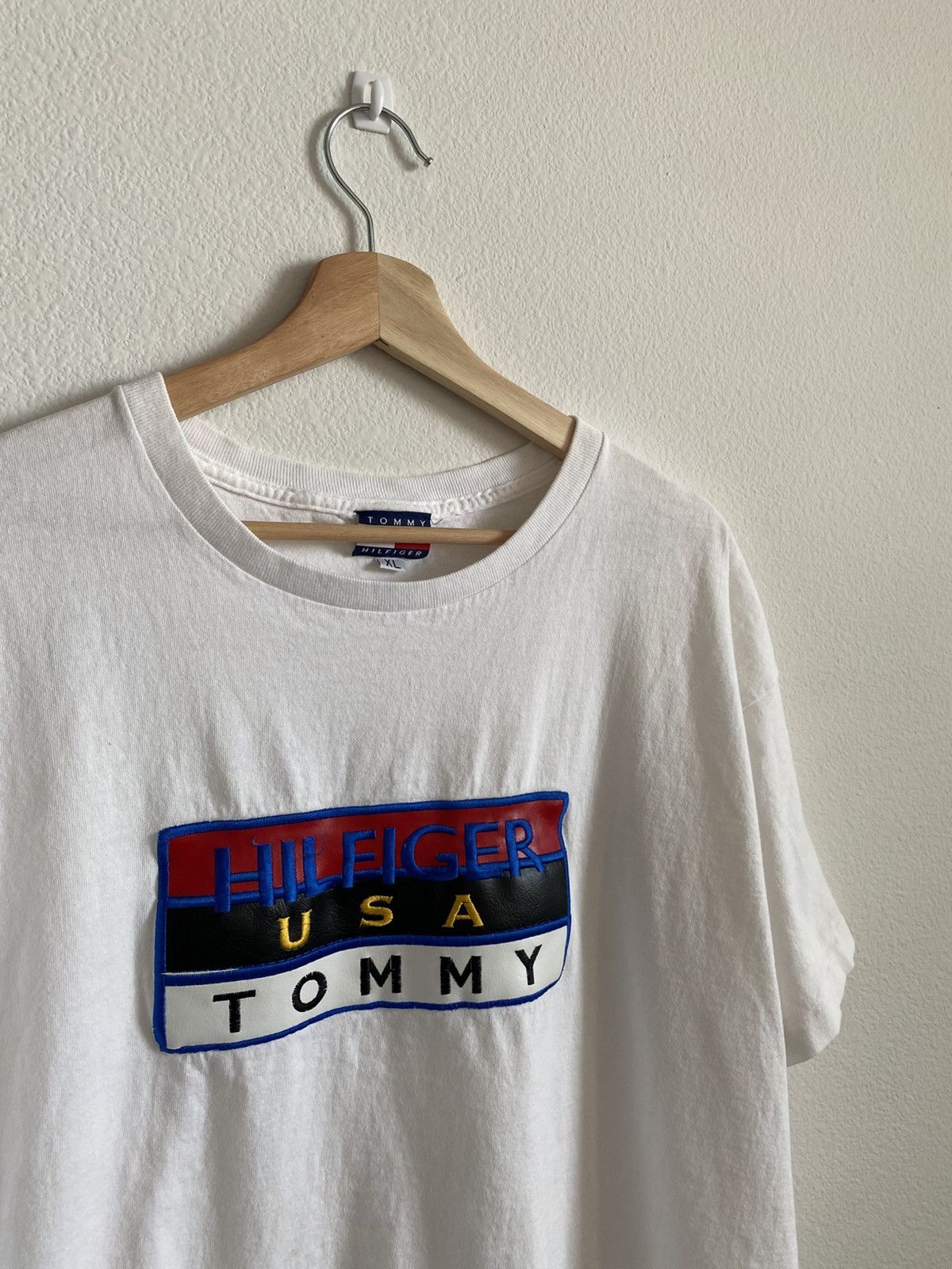 Tommy Hilfiger Vintage 90s Tommy Hilfiger Box Logo Tee Size US XL / EU 56 / 4 - 3 Thumbnail