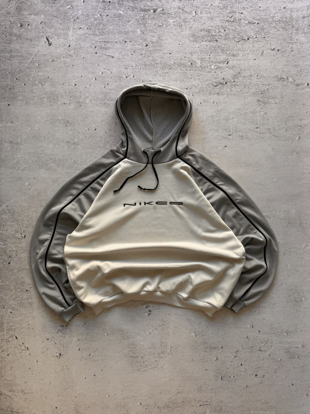 Nike × Vintage NIKE VINTAGE CENTER LOGO OVERSIZE BOXY HOODIE Size US L / EU 52-54 / 3 - 1 Thumbnail