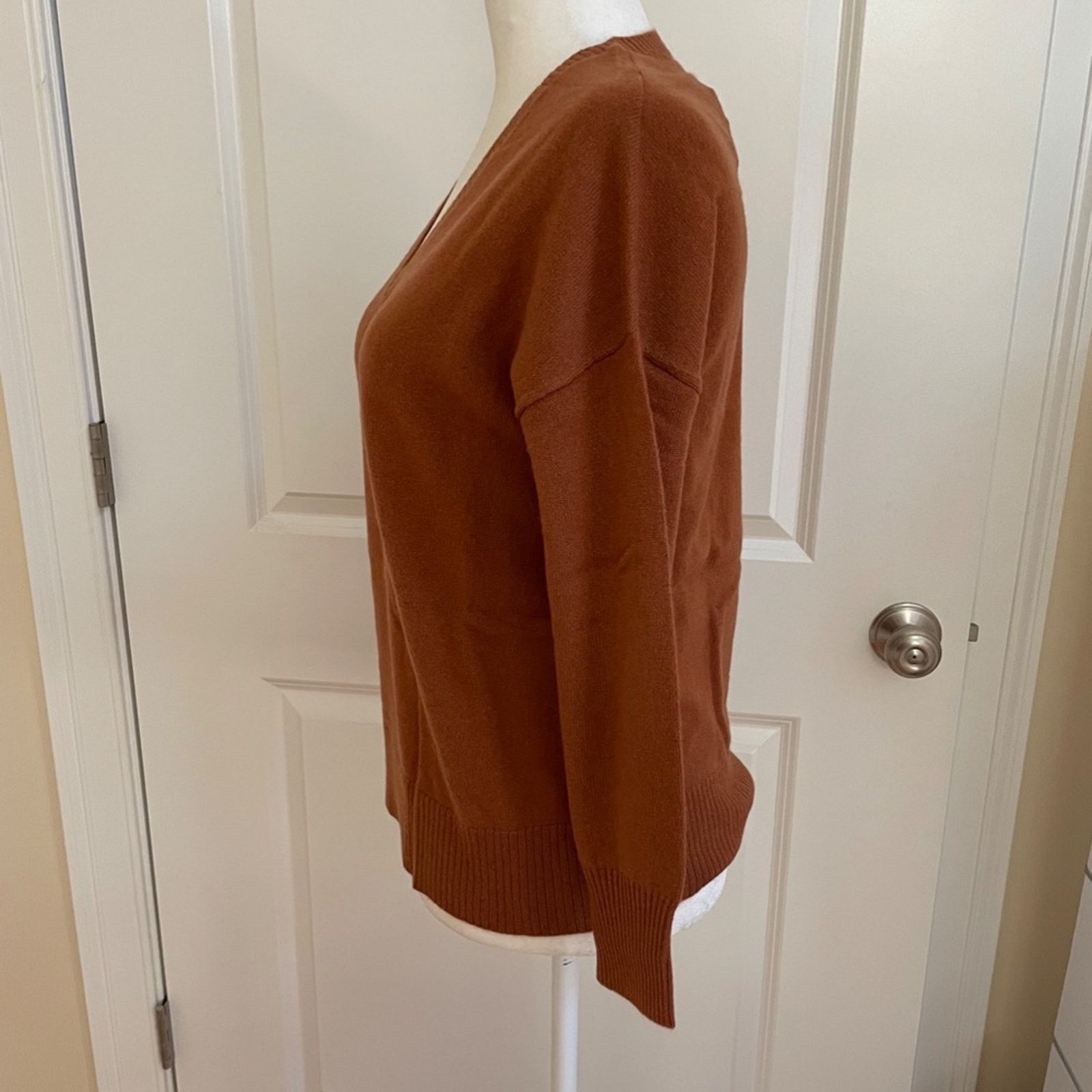 NAADAM Cashmere Oversized V-neck Sweater from Naadam Size XXS / US 00 / IT 34 - 2 Thumbnail