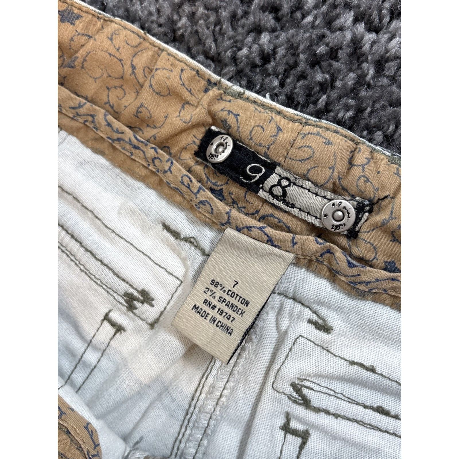 Vintage VINTAGE Nori Cargo Pants Women’s 28x31 Pants Junior Bootcut Baggy Camouflage 90s Army Grunge Casual Green Size 28" / US 6 / IT 42 - 6 Thumbnail