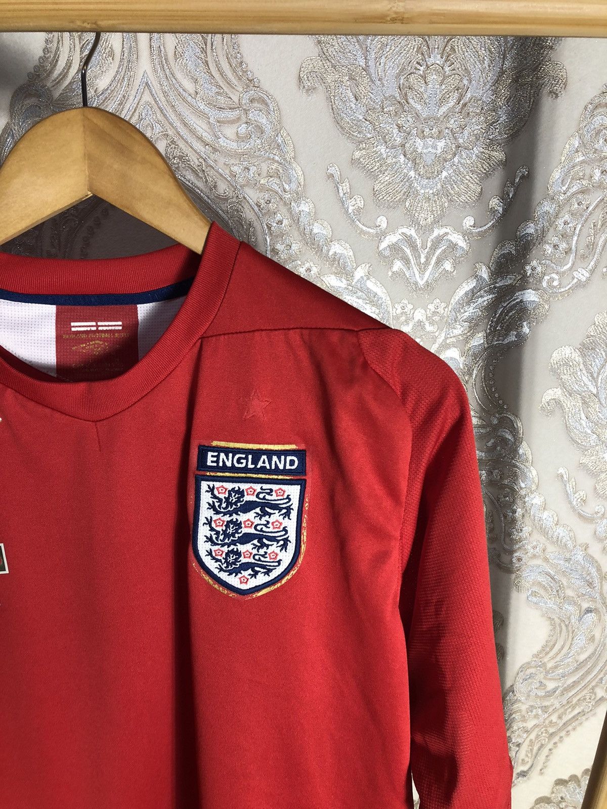 Vintage VERY RARE UMBRO ENGLAND LIVERPOOL SOCCER JERSEY RETRO 90s Size US L / EU 52-54 / 3 - 3 Thumbnail