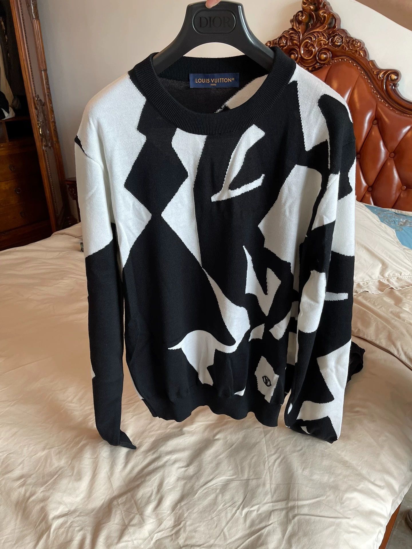 Louis Vuitton Louis Vuitton Wool Sweater M (Geo Irregular Logo) New Size US M / EU 48-50 / 2 - 1 Thumbnail