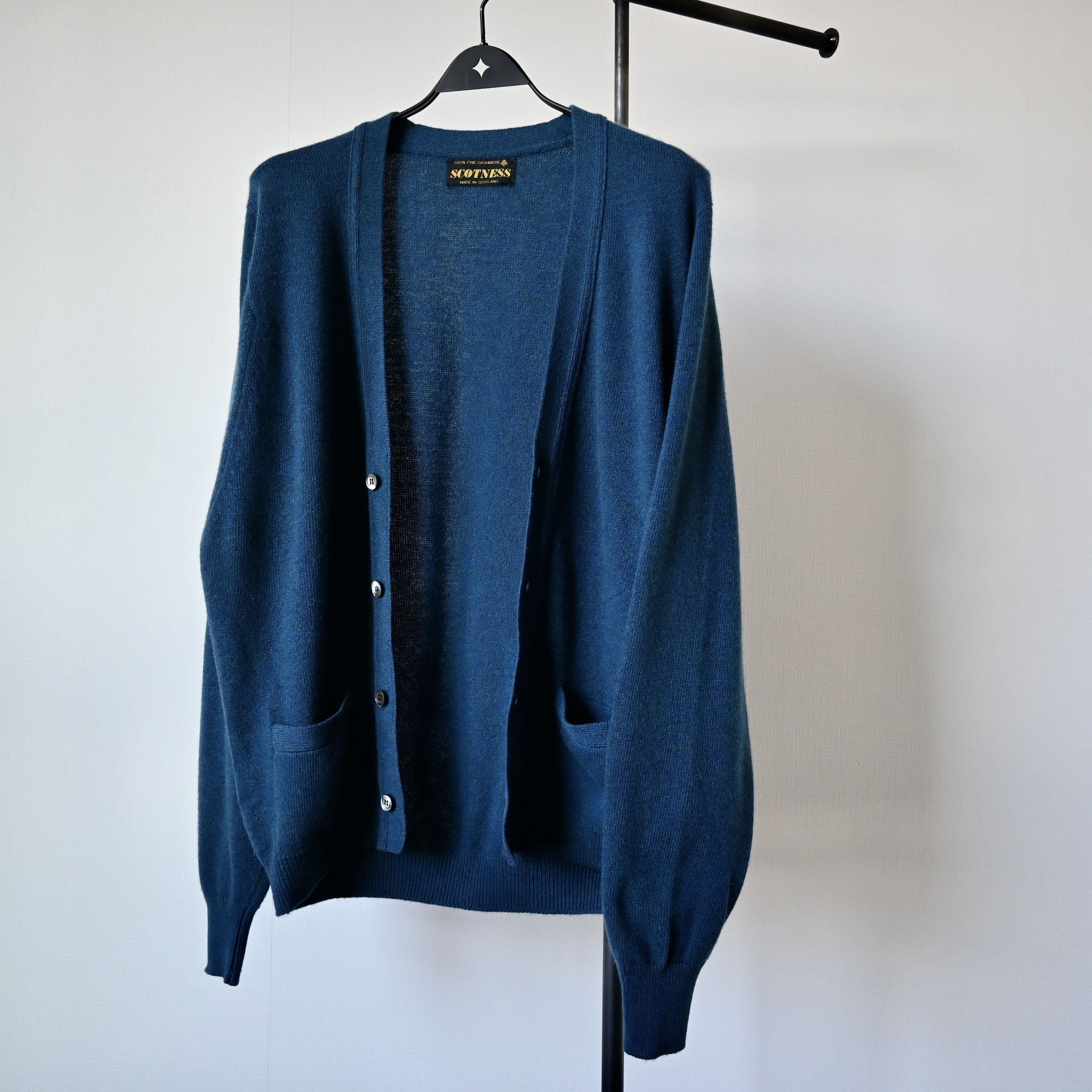 Vintage VTG 1990s SCOTNESS pure cashmere cardigan, made in Scotland Size US L / EU 52-54 / 3 - 12 Thumbnail
