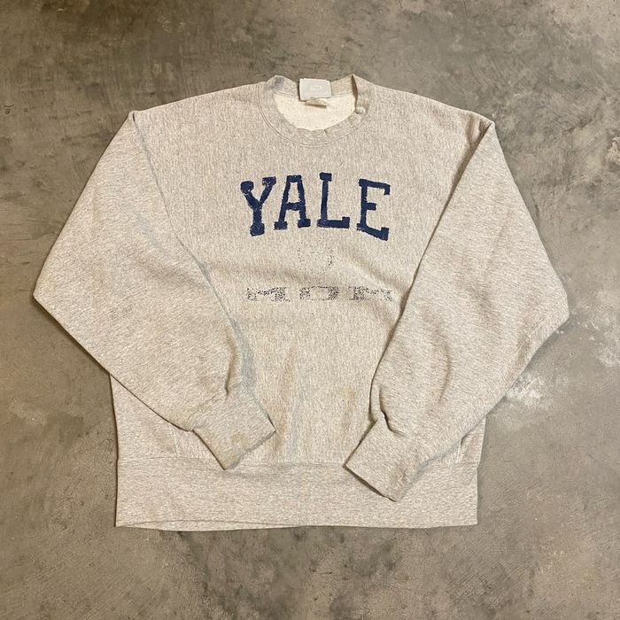 Yale store mom sweatshirt