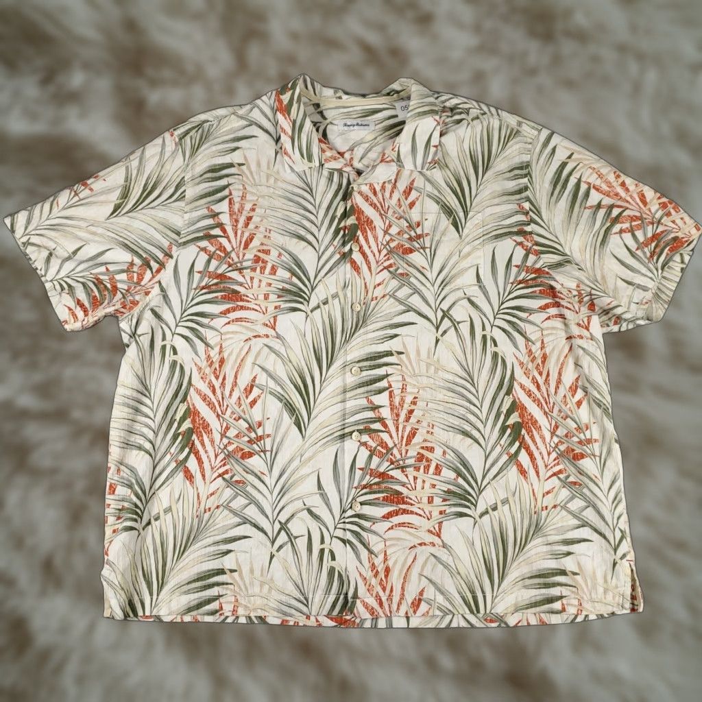 Tommy Bahama VINTAGE Tommy Bahama Shirt Mens 3XL Hawaiian Short Sleeve Button Up Collared Floral Tropical Beach Summer Size US XXL / EU 58 / 5 - 1 Thumbnail