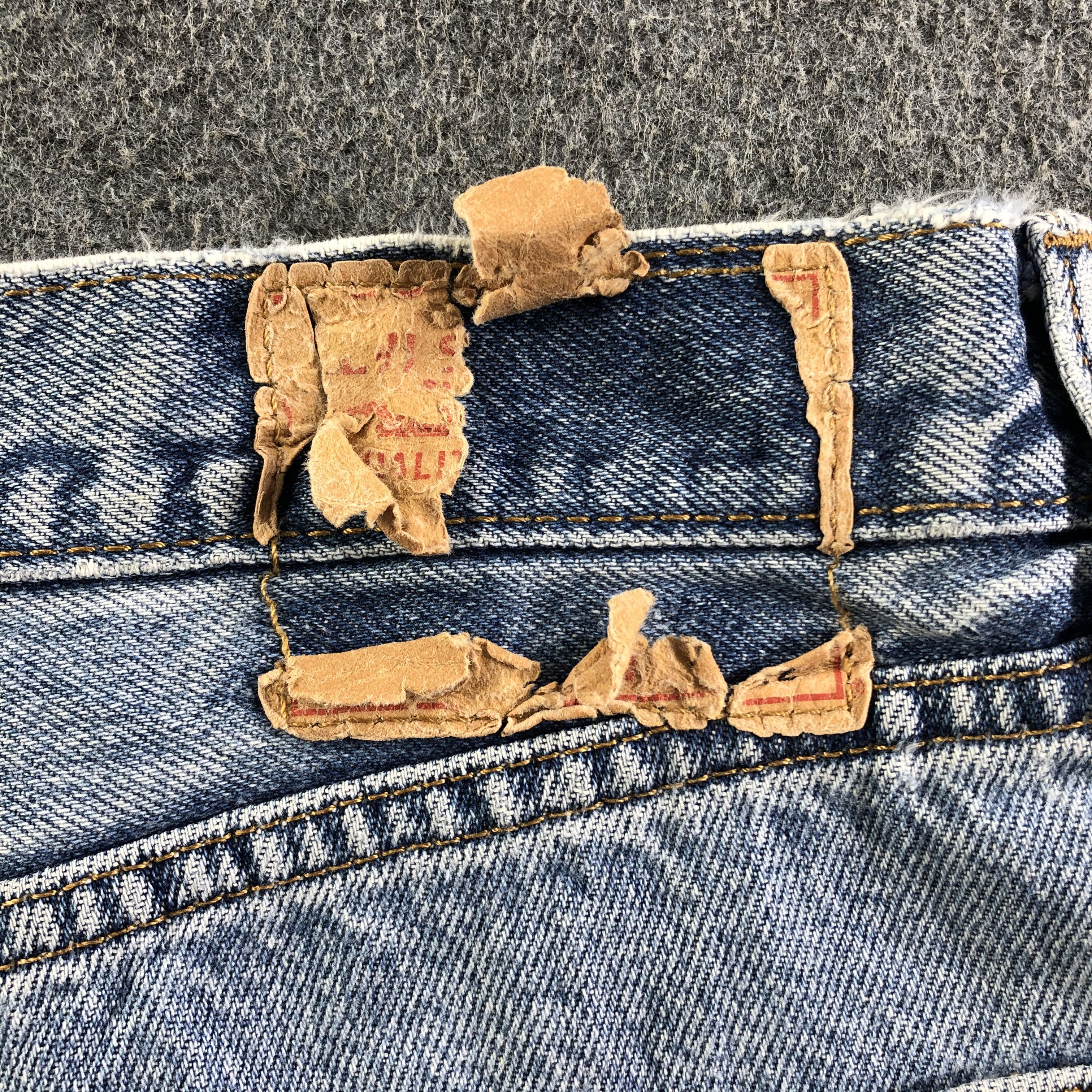 Levi's Vintage Blue Wash Levis 505 Jeans-J3212 Size US 35 - 5 Thumbnail