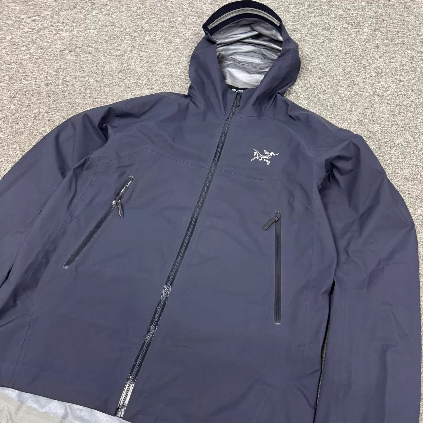 Arc'teryx Arcteryx Beta Waterproof Hooded Jacket Navy M 99 New Size US M / EU 48-50 / 2 - 3 Thumbnail