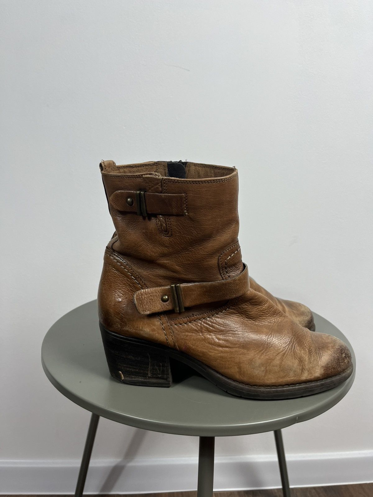Clarks × Vintage Clarks Distressed Leather Ankle Boots – Avant-Garde Western Size US 6.5 / IT 36.5 - 2 Thumbnail