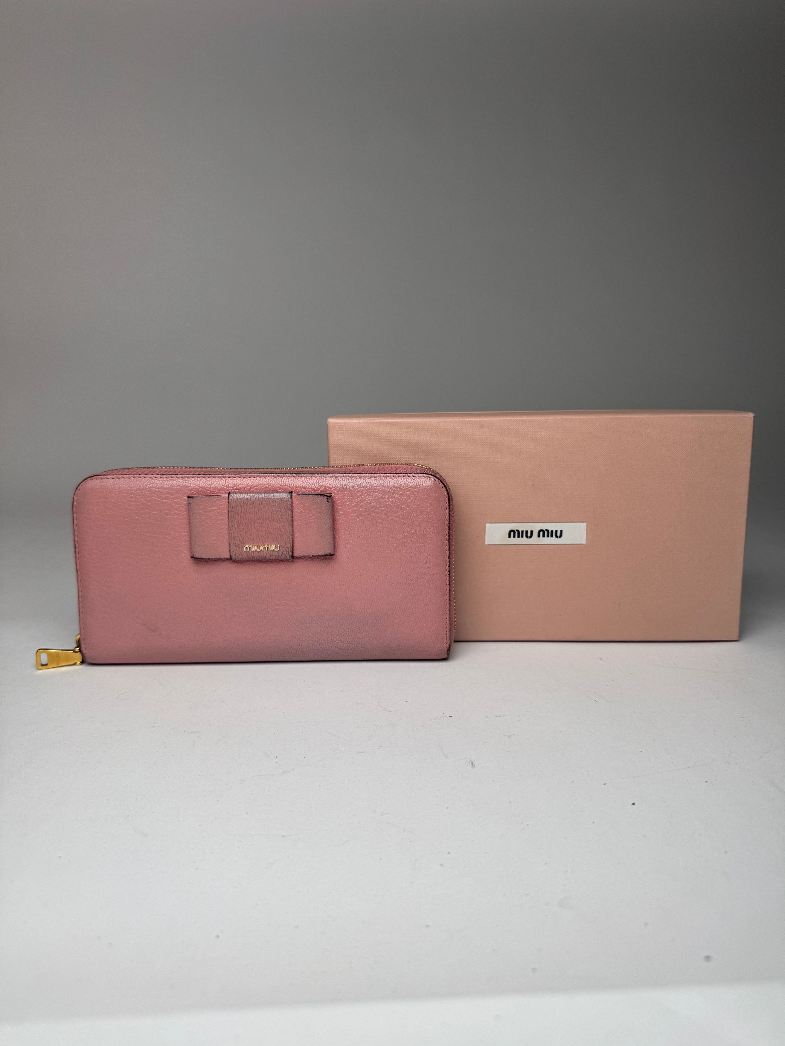 Miu Miu Vintage Leather Wallet Pink Size ONE SIZE - 1 Thumbnail