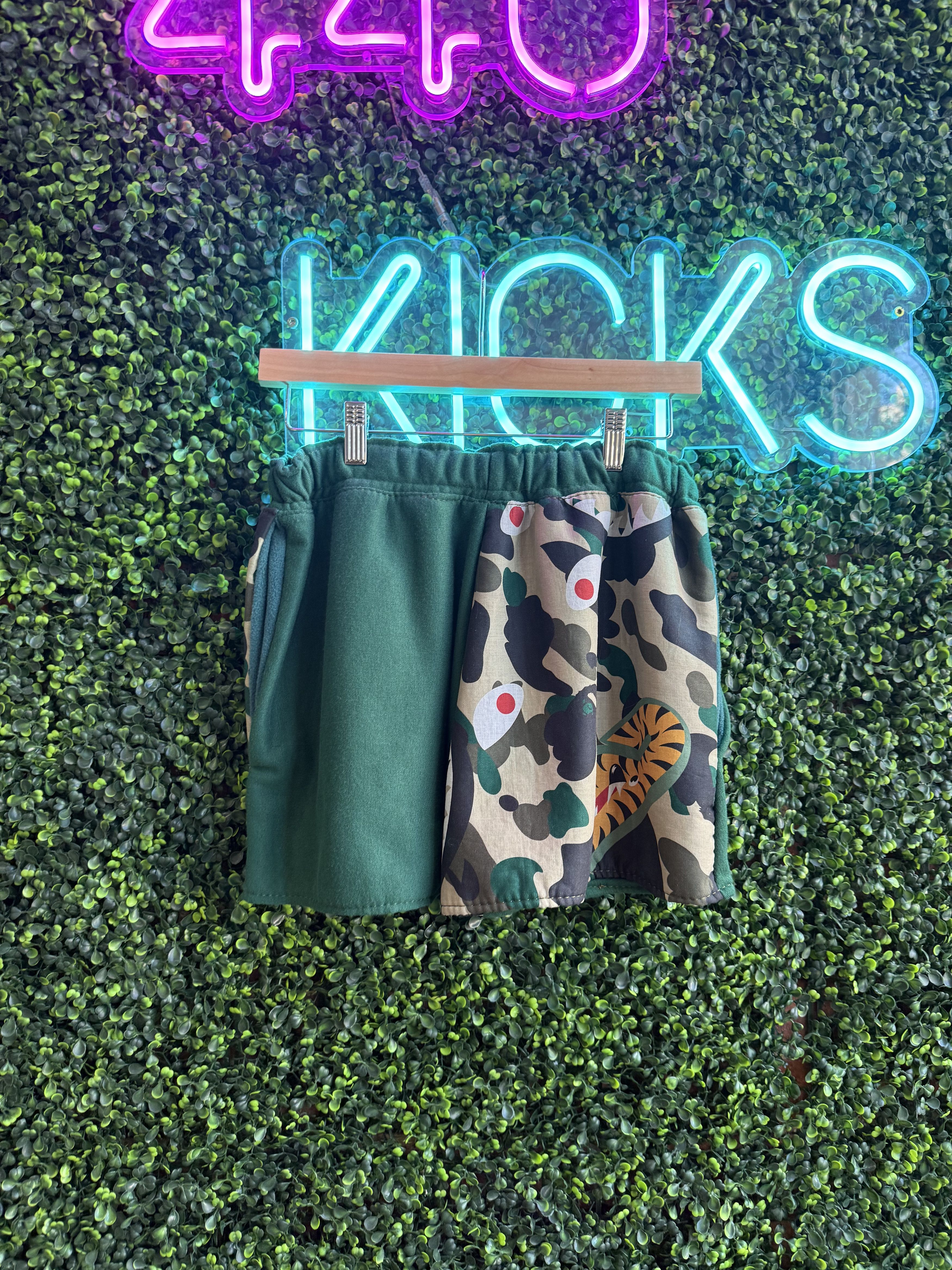 Other Bape Camo Reworked Shorts Size M Size US 32 / EU 48 - 2 Thumbnail