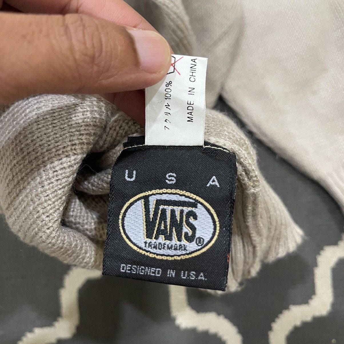 Vans Vintage 90s USA Vans Knitted Crewneck Sweater Sweatshirt Size US L / EU 52-54 / 3 - 17 Thumbnail
