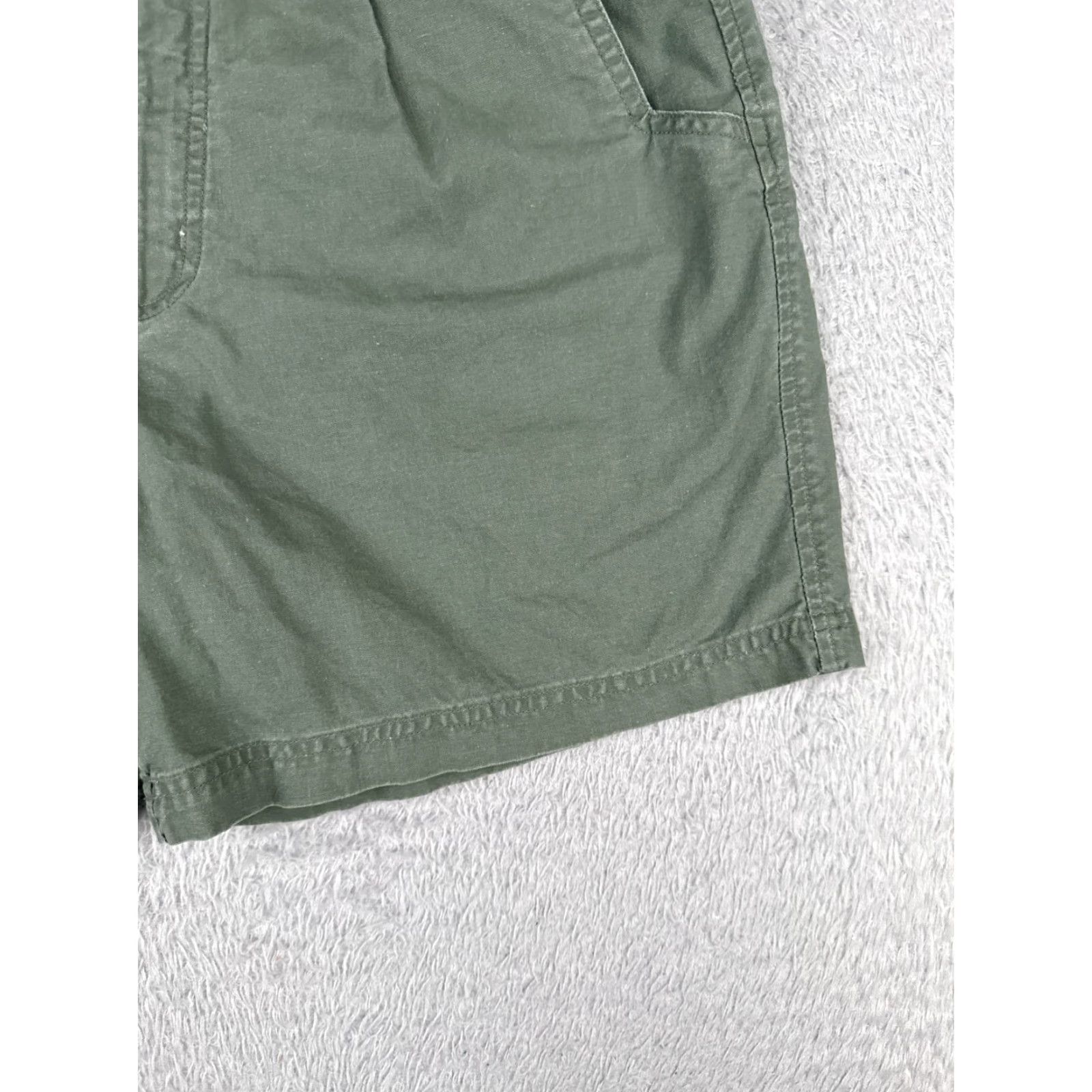 Vintage Vintage Columbia Women's Cargo Shorts 10 Green Chino Pleated 100% Cotton Hiking Casual Travel Size 32" / US 10 / IT 46 - 2 Thumbnail