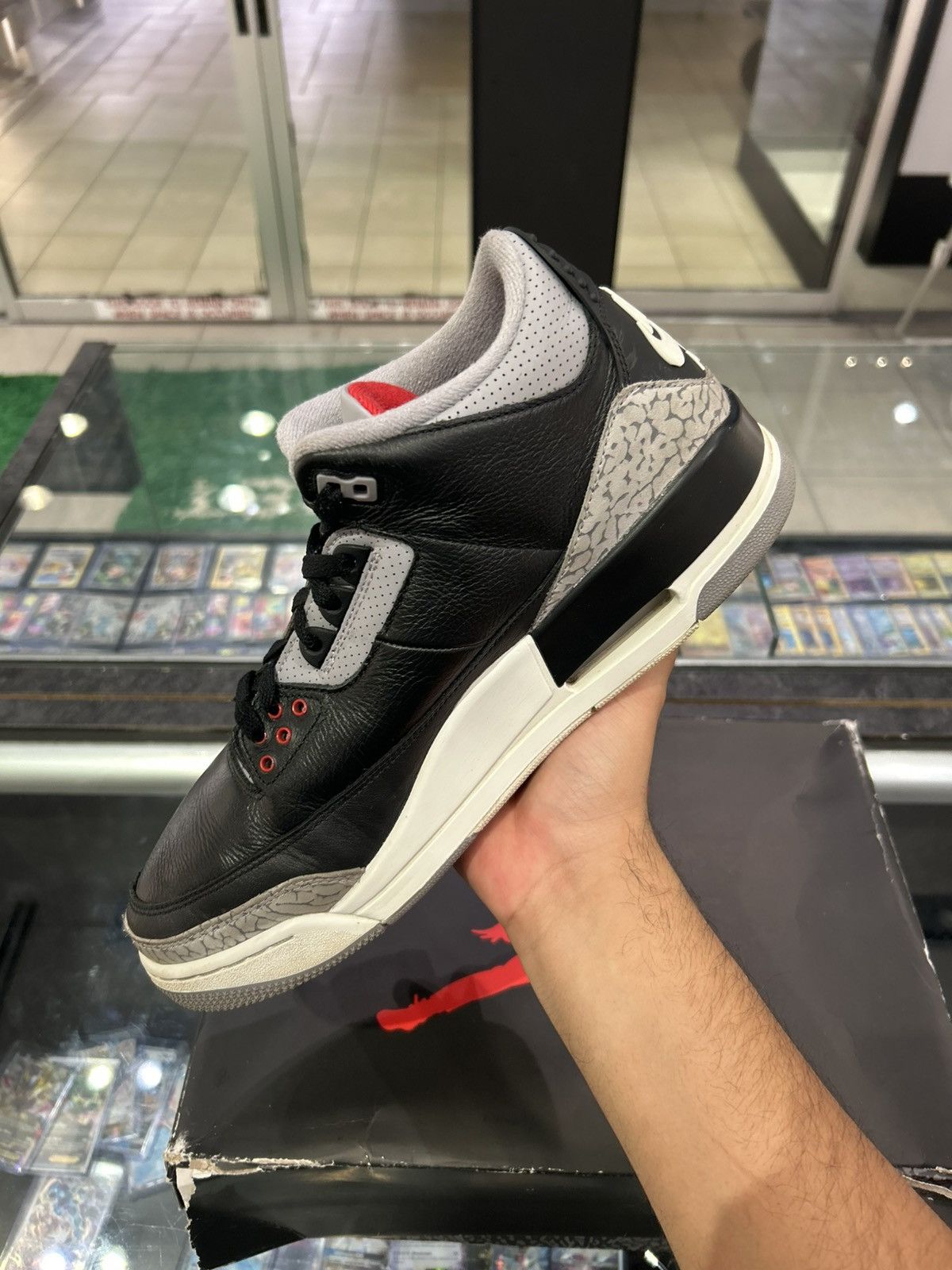 Jordan Brand Jordan 3 Black cement 2024 Size US 12 / EU 45 - 8 Thumbnail