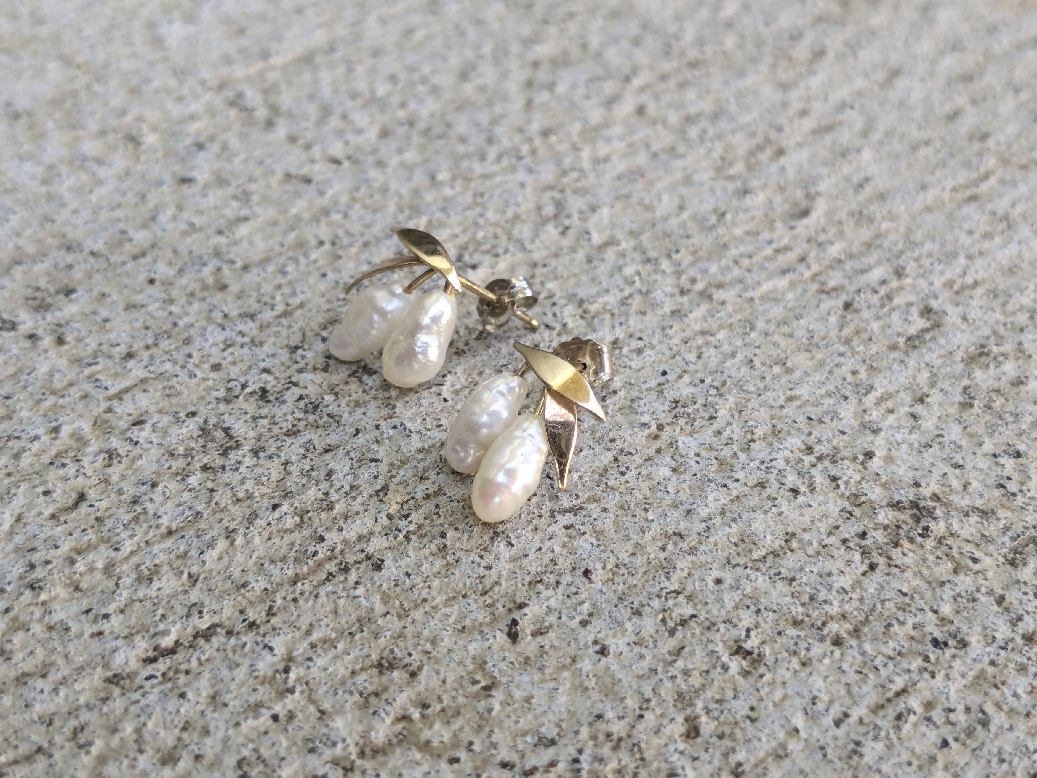 Jewelry × Vintage 14k Yellow Gold Baroque Pearl Earrings Dangle Size ONE SIZE - 6 Thumbnail
