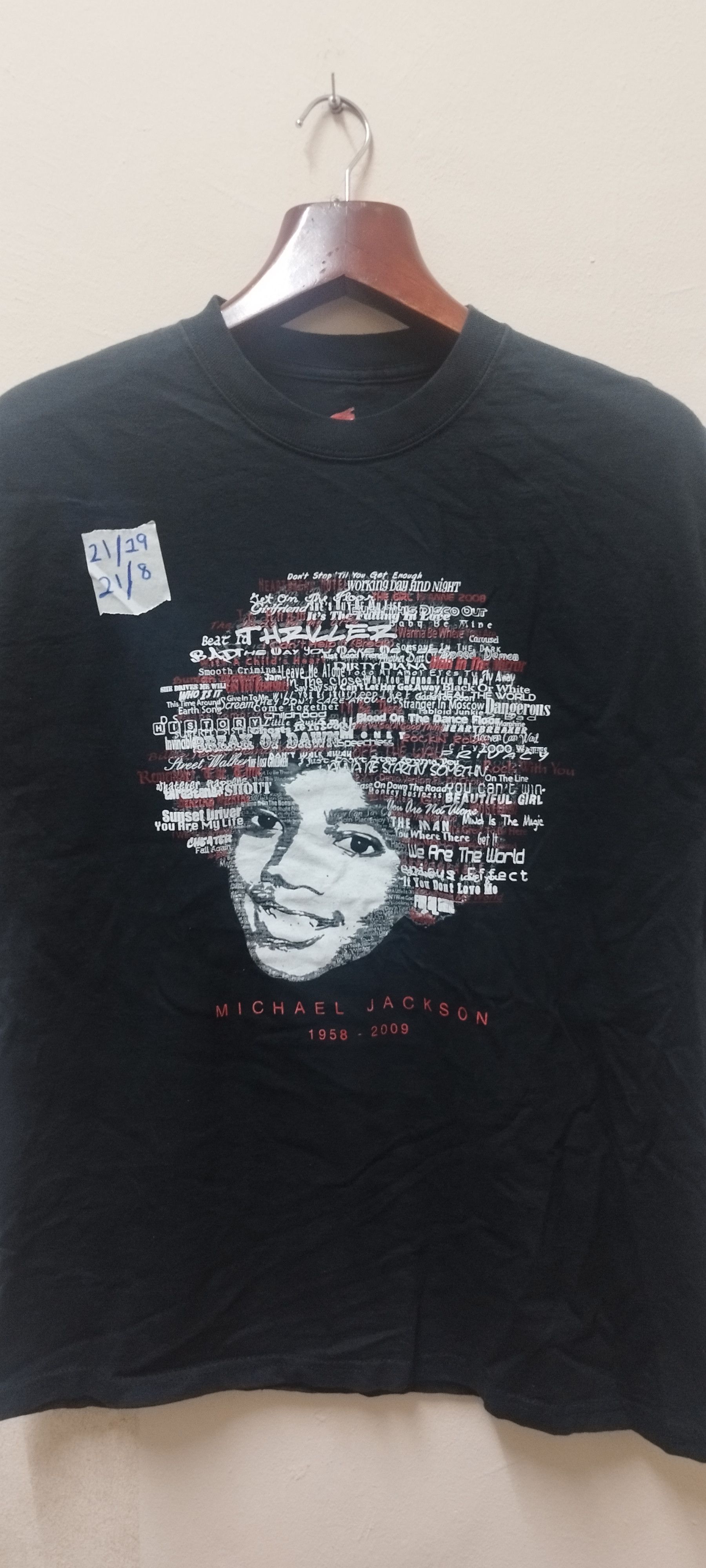 Band Tees × Michael Jackson × Vintage Vtg Michael Jackson Tribute T-Shirt R.I.P 1958-2009 Size US L / EU 52-54 / 3 - 5 Thumbnail