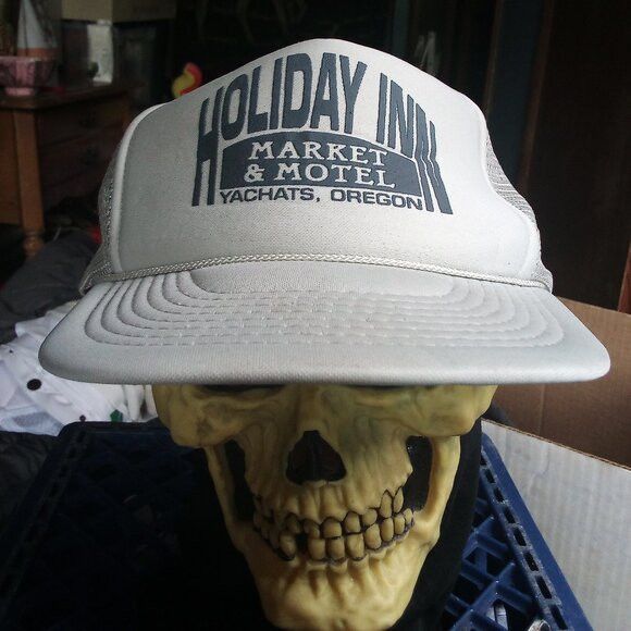 Otto Deadstock Vintage Holiday Inn Market & Motel Trucker Hat Size ONE SIZE - 1 Thumbnail