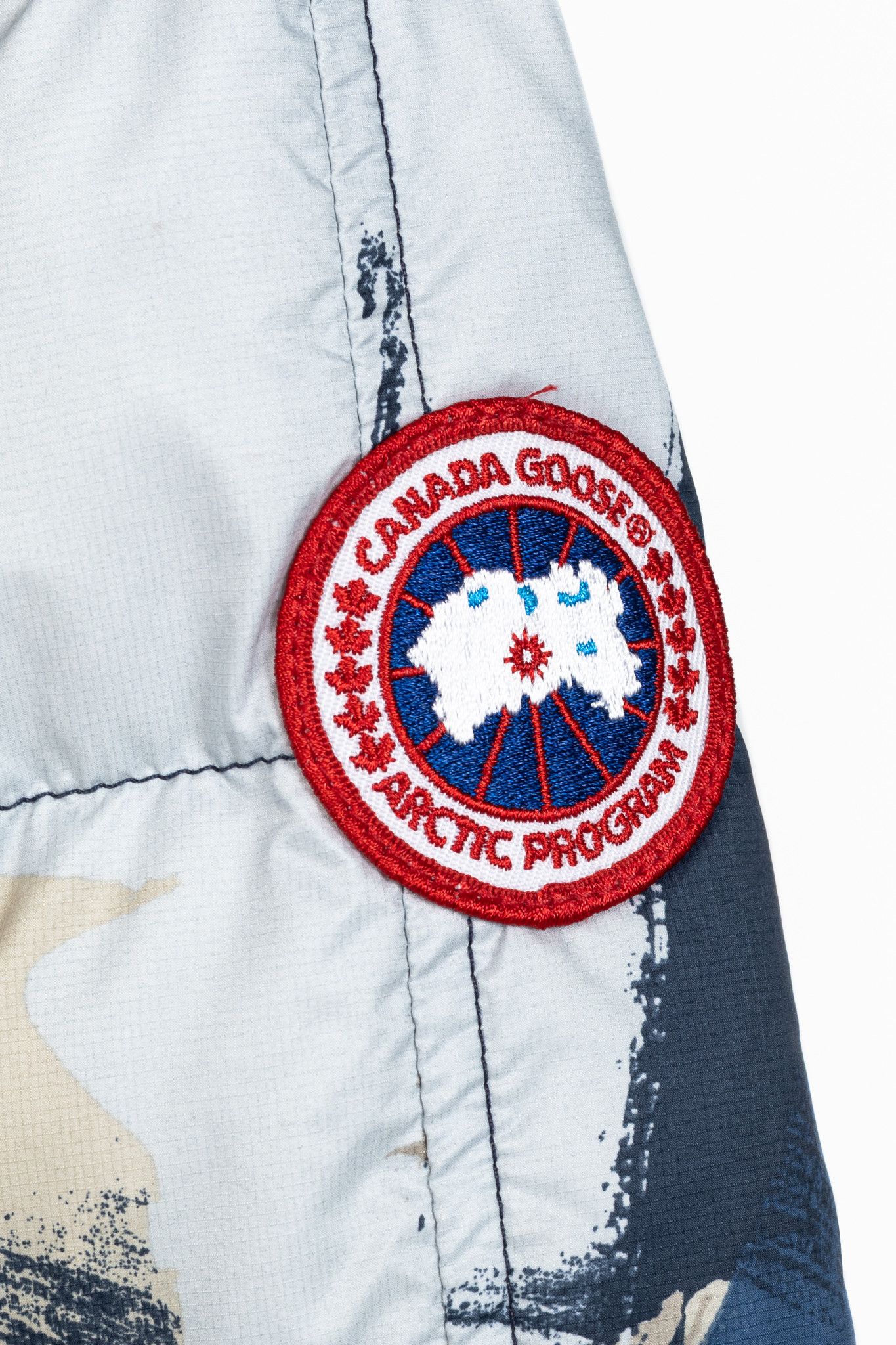 Canada Goose Canada Goose Cabri Free Form Camo Quilted Hooded Down Jacket Size US L / EU 52-54 / 3 - 5 Thumbnail