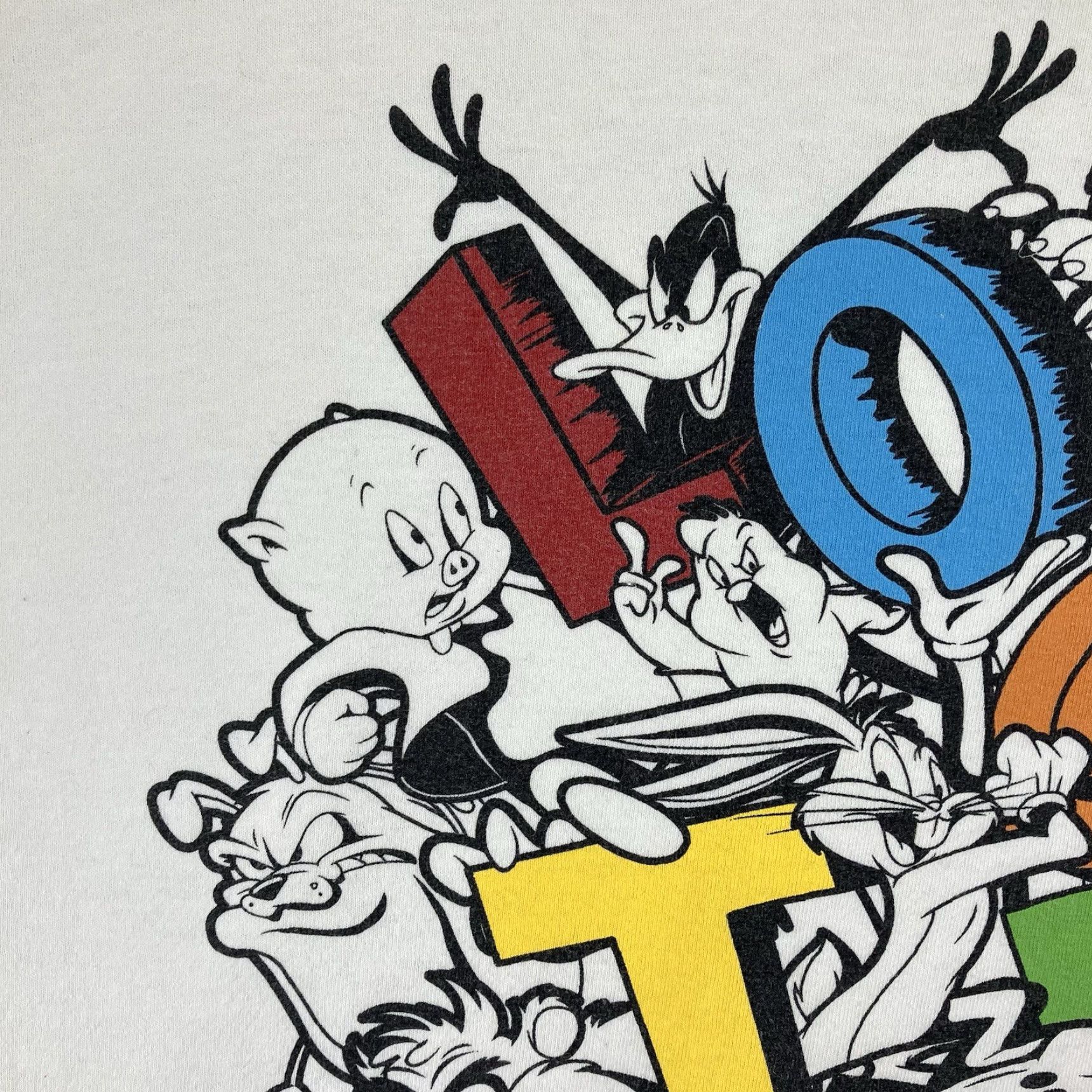 Vintage VINTAGE Looney Tunes Shirt Men L White 90s Bugs Bunny Front Graphic Fifth Sun Classic Logo T-Shirt Size US L / EU 52-54 / 3 - 7 Thumbnail