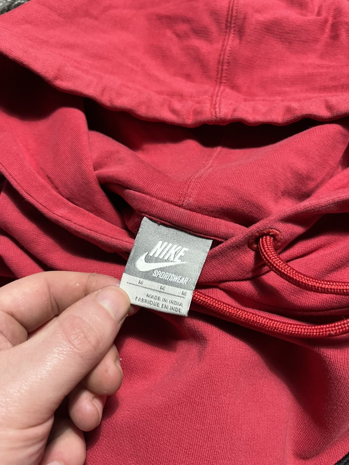 Nike Y2K NIKE MANCHESTER UNITED COTTON FOOTBALL HOODIE ADULT M Size US M / EU 48-50 / 2 - 5 Thumbnail