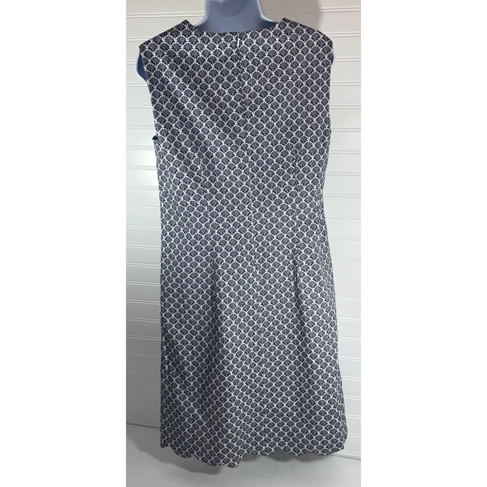Vintage VINTAGE Appleseed’s Scallop Trim Sleeveless Dress Size 10 White Navy Blue Floral NWT Size L / US 10 / IT 46 - 3 Thumbnail